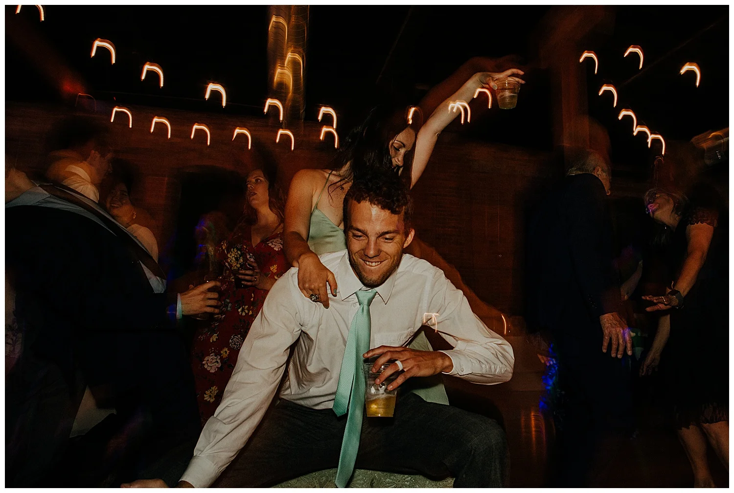 be-the-best-wedding-guest-ever_0000.jpg