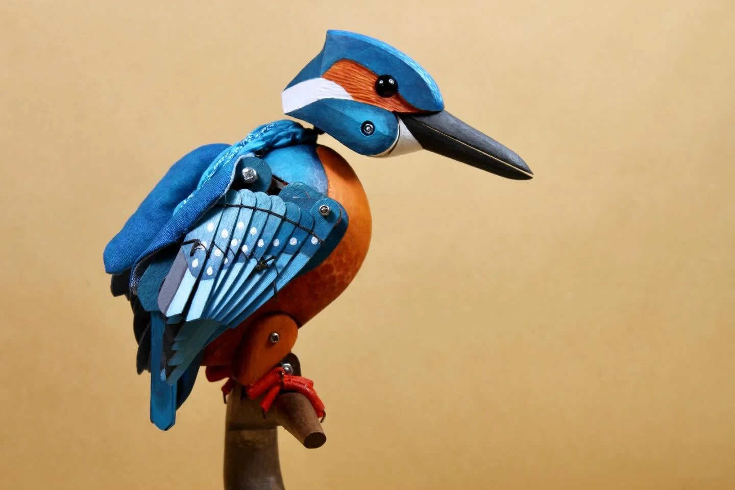 Opening this weekend: KINETIC, where craft meets engineering! A large-scale exhibition showing the possibilities of movement and making. 24th January - 18th April 2026 @makesouthwest (link in bio)

I designed and made these kingfisher puppets especia