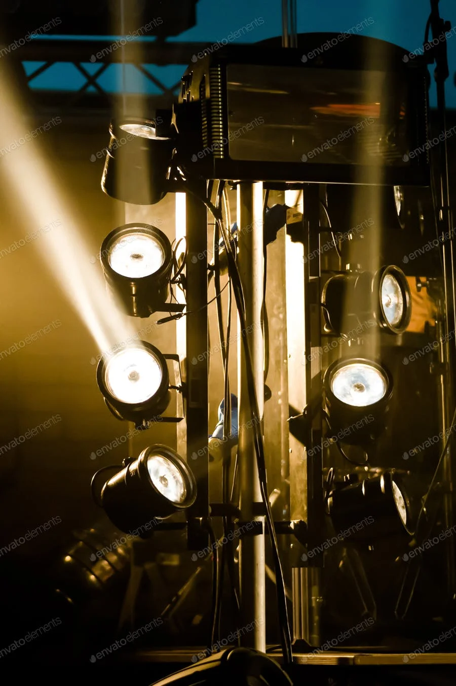 stage+lights.jpg