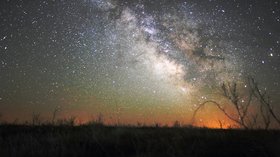 milky-way-band-farmland-flickr-randy-halverson-dakotalapse1_article.jpg