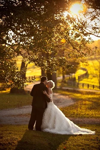Wedding-Oak-Ridge-Estate-Bride-and-Groom-at-Sunset.jpg