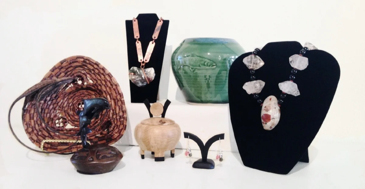 gift store - consignment items.JPG