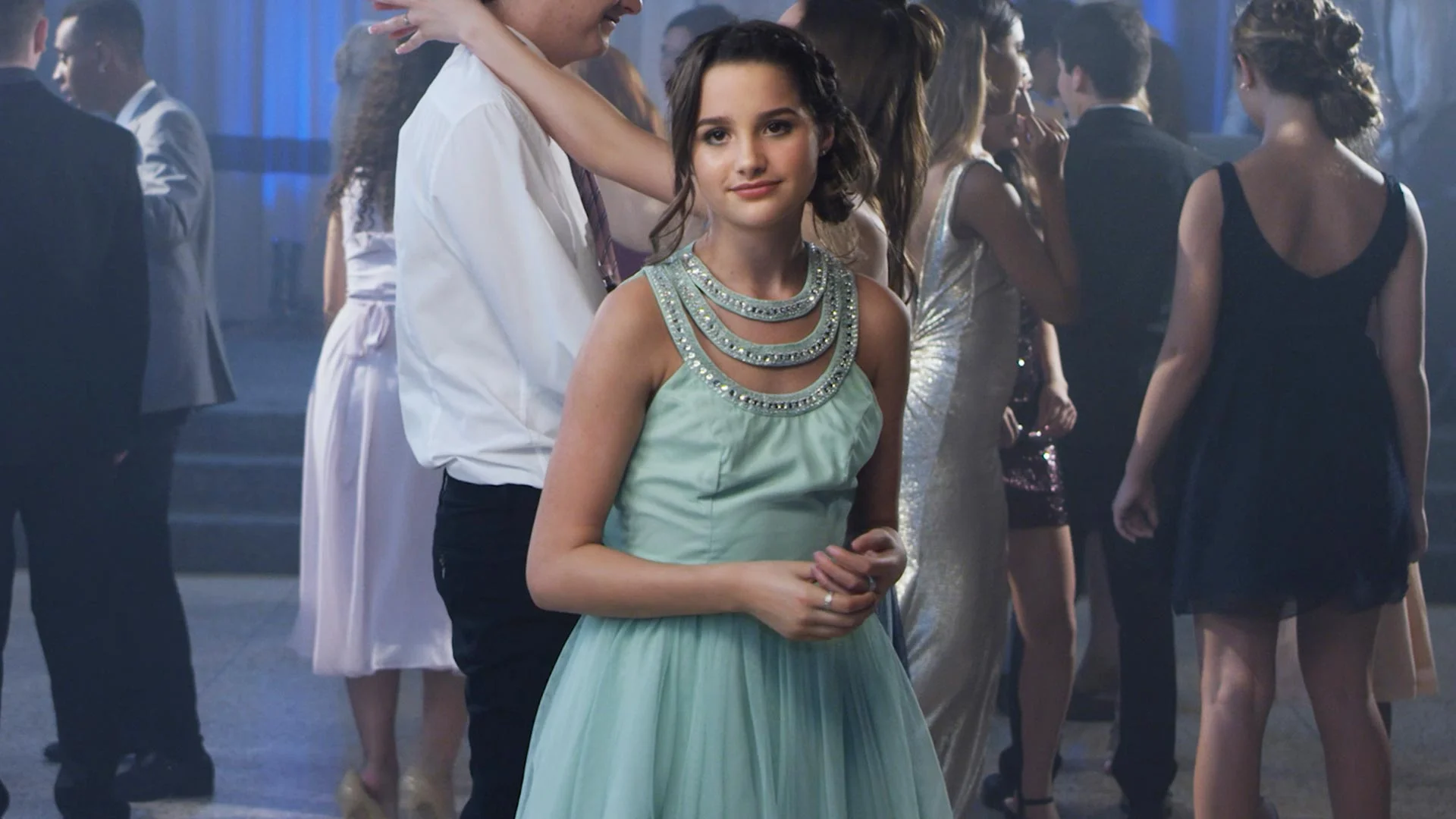 Rhyme--Recommends-5-Perfect-Prom-Looks.jpg