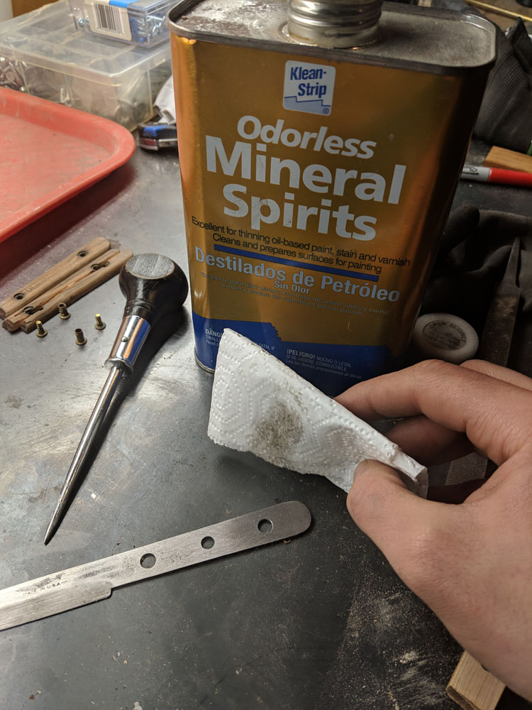  I cleaned up the blade with mineral spirits in preparation for bonding the handles. 
