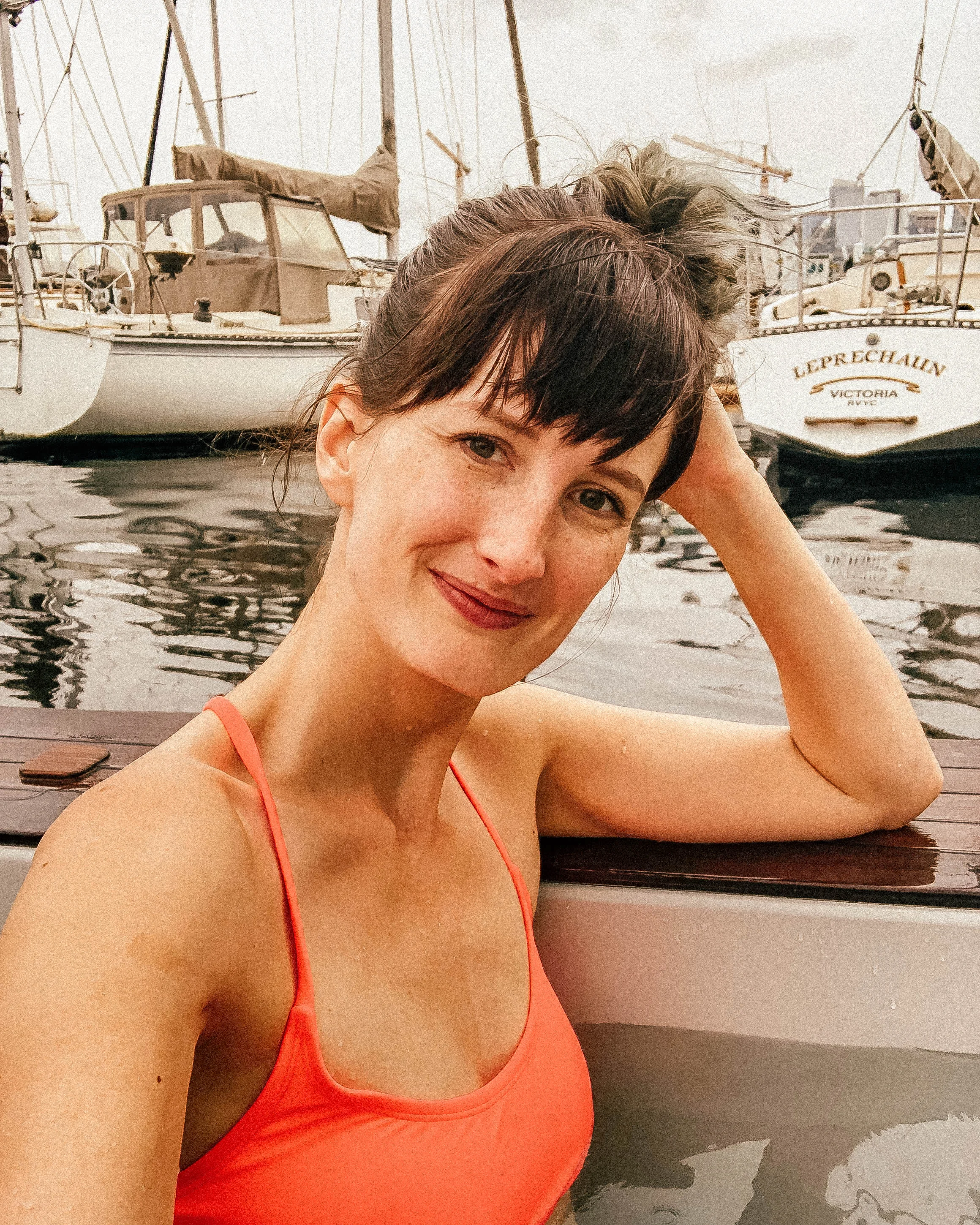 galavantgal_hottub_boats.jpg