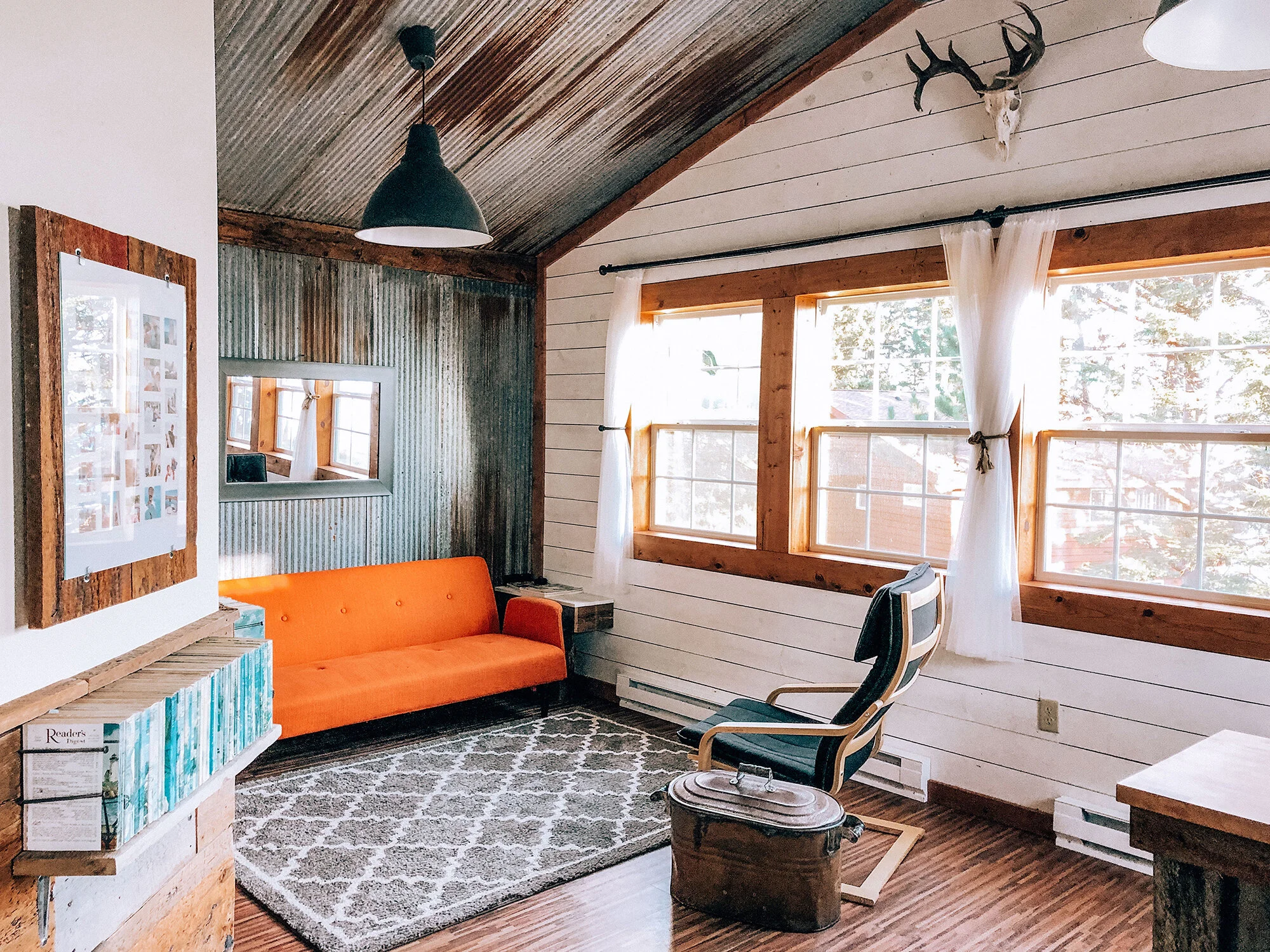 Grand_marais_lodging.jpg