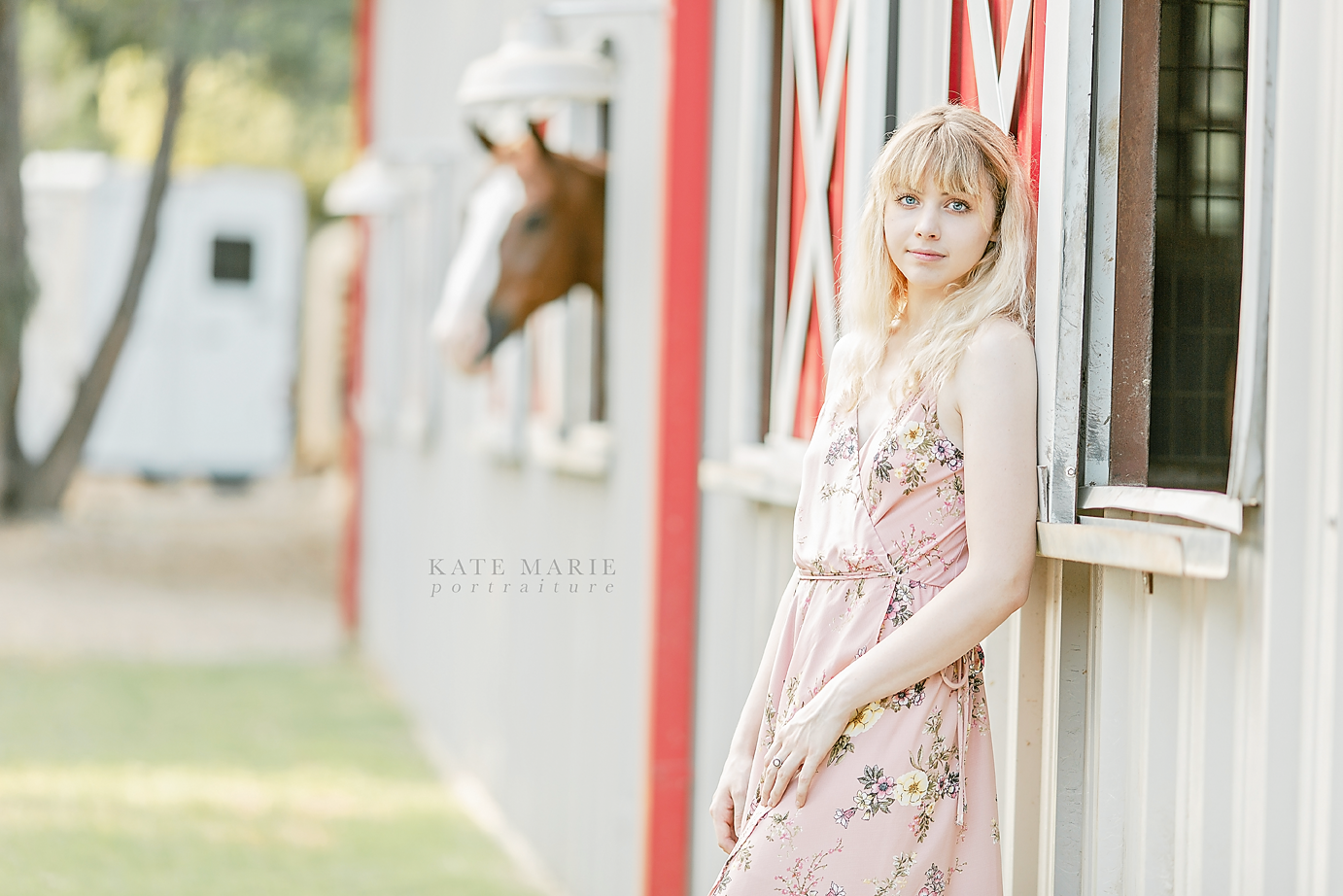 Dallas_Senior_Photographer_Flower_Mound_Senior_Portrait_Annie_01