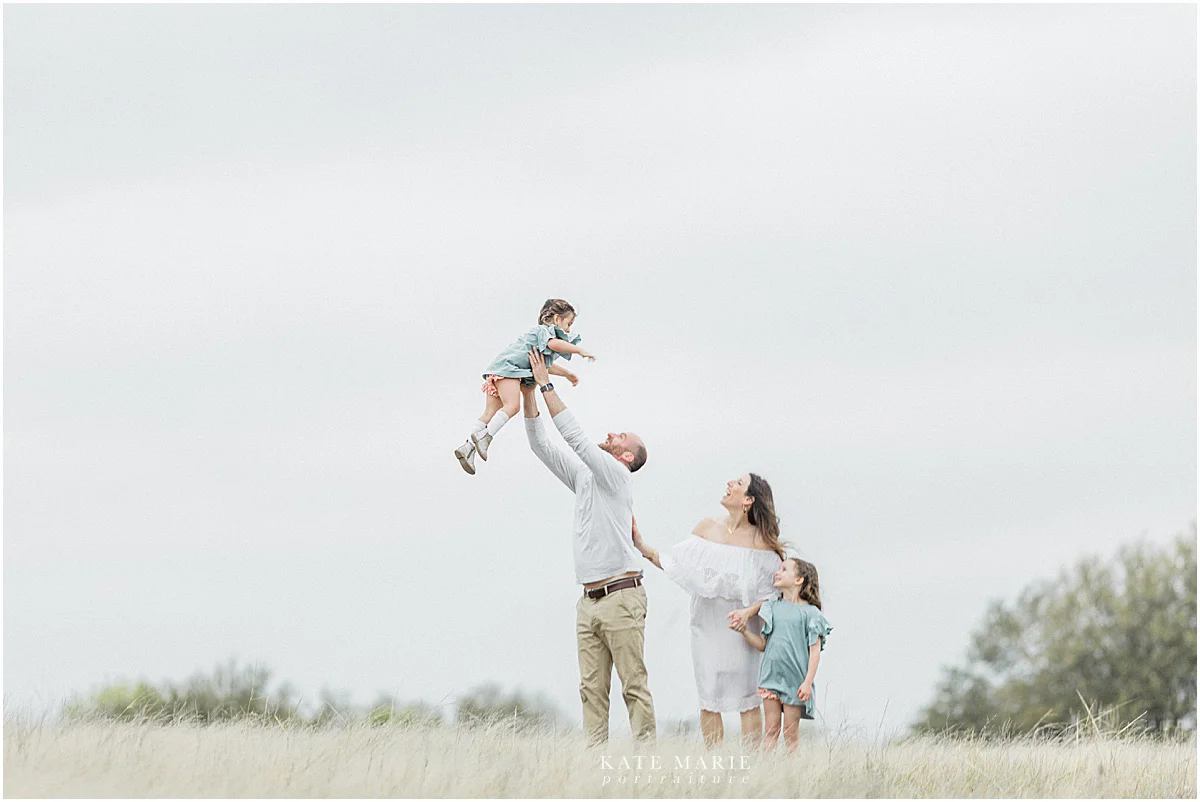 Dallas_Family_Photographer_Flower_Mound_Photographer kate Marie portraiture_LM_1.jpg