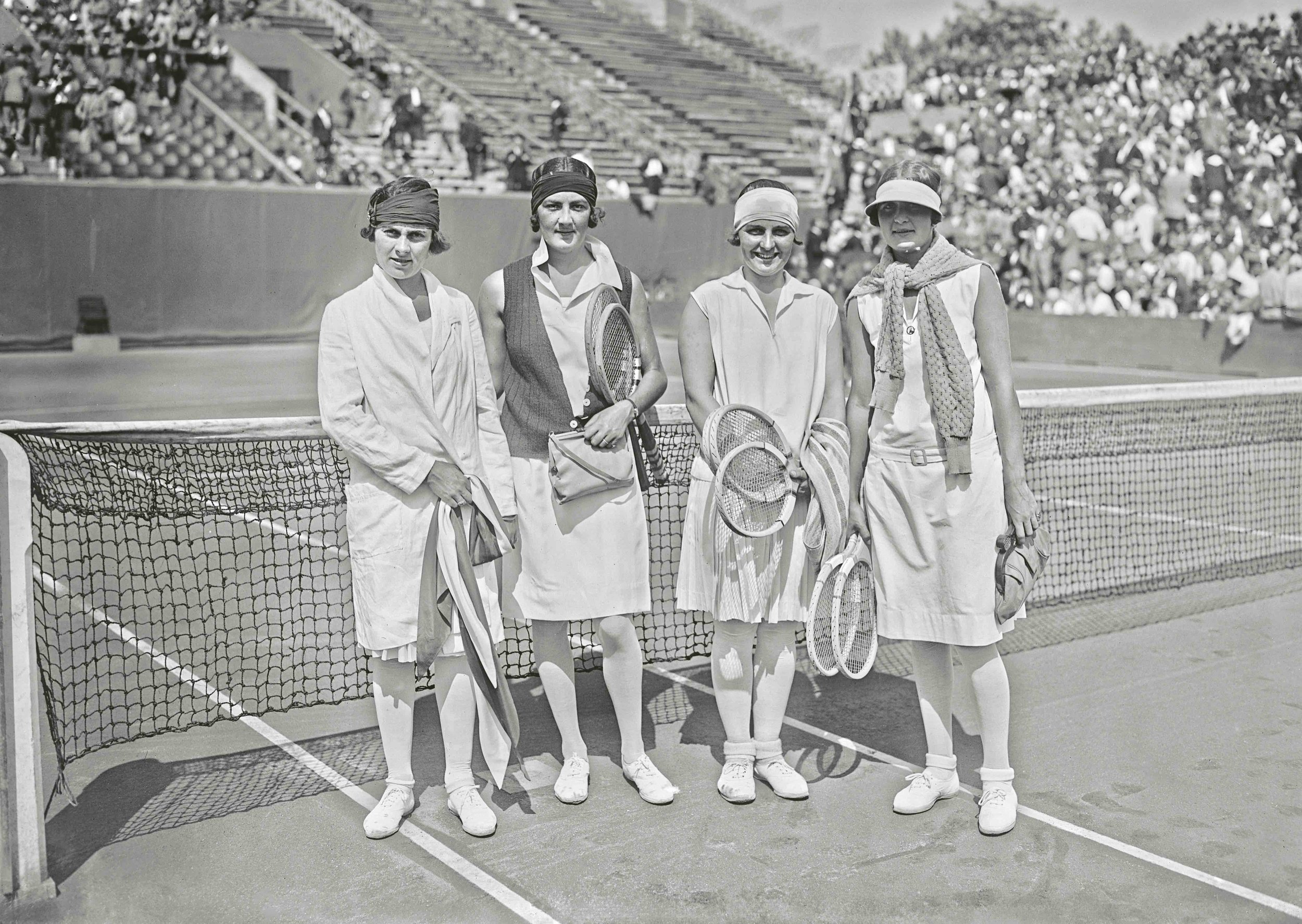 Mmes. Álvarez, Neave, Bouman et Heine. Roland Garros, 25 de mayo de 1929. Agence Rol. Bibliothèque Nationale de France