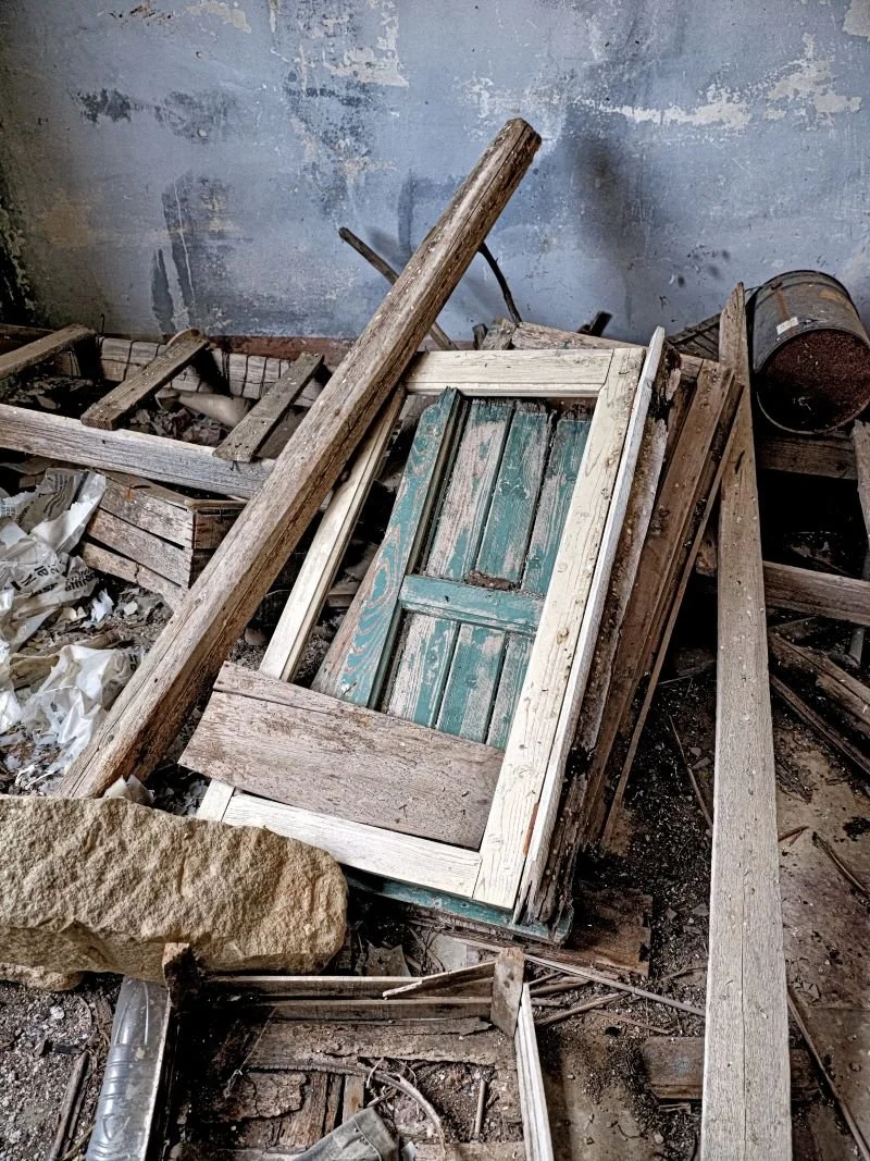 Untitled+%28Architectural+Detritus%29