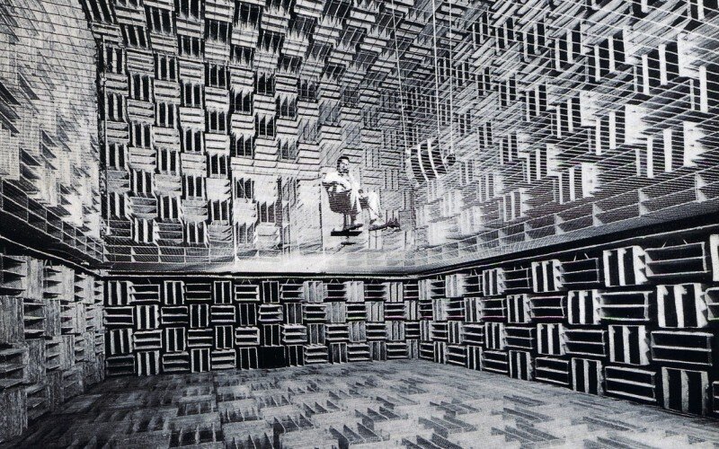 anechoicchamber1947-800x500.jpg