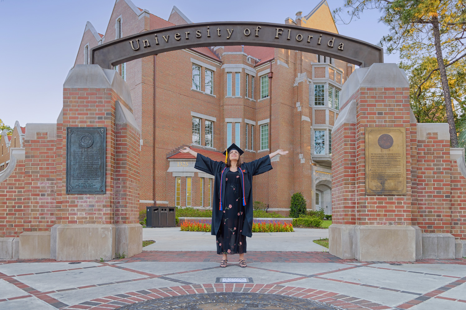 madison cap and gown-4343e.jpg
