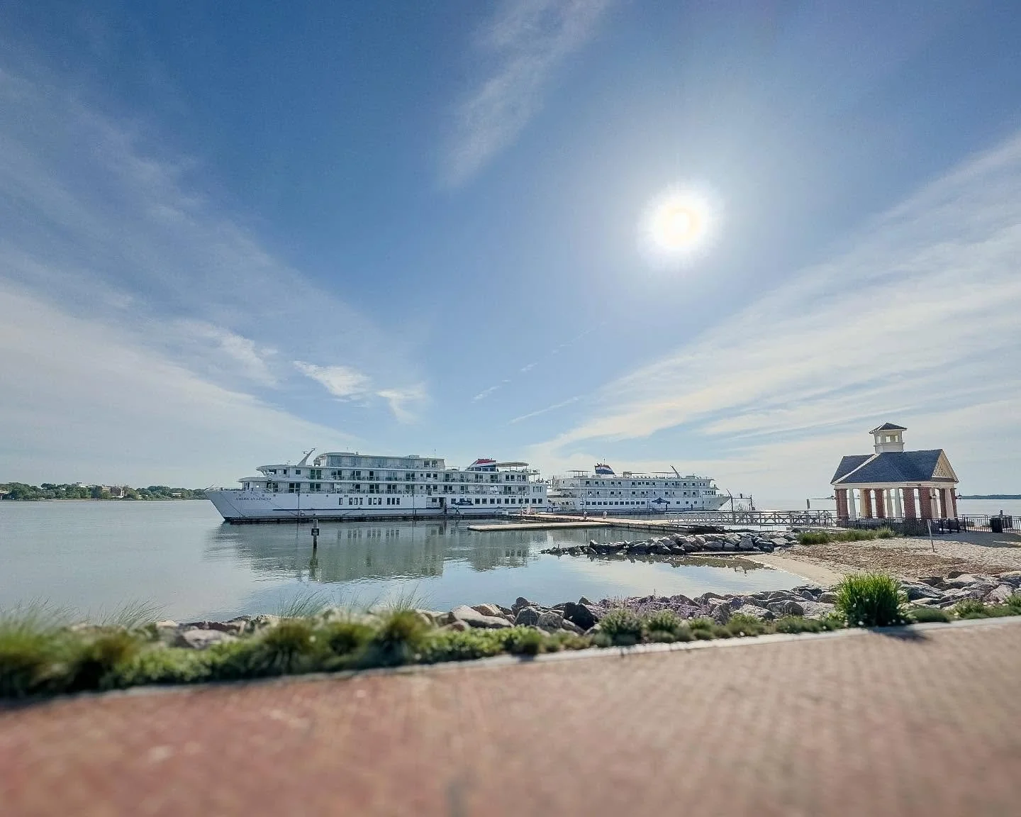 ✨ A beautiful day in historic Yorktown, Virginia &mdash; where two American Cruise Line ships dock right along the waterfront - a rare treat to see! A perfect blend of history, charm, and coastal views. 🚢⚓️

📍 Yorktown, VA

.
.
.
#AmericanCruiseLin
