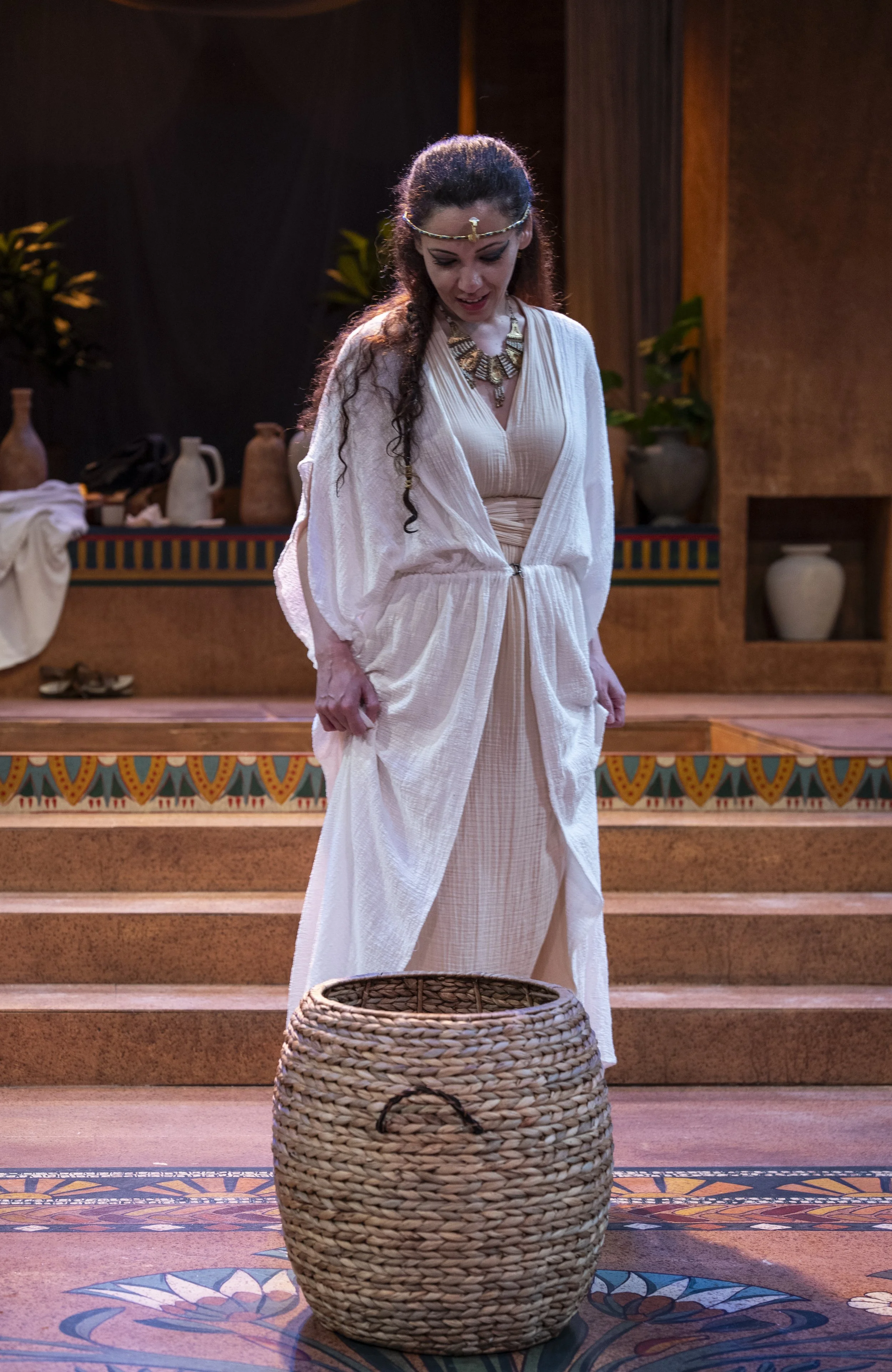 Full on Cleopatra, Silk road rising/NEUI, Chicago,2026