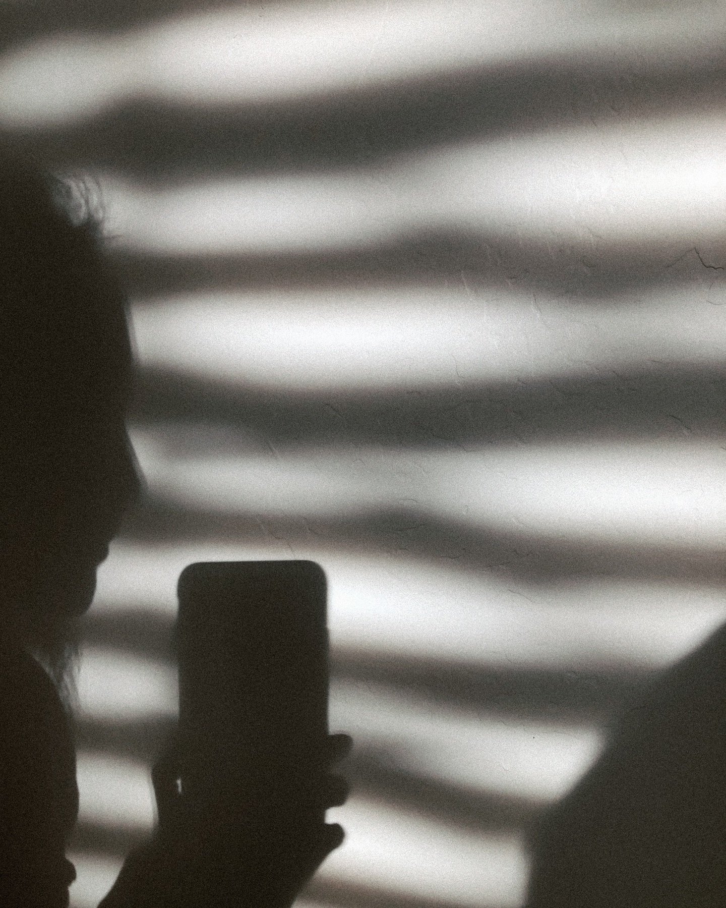 shadow selfie :)

We&rsquo;re having a bit of a heat wave and I&rsquo;m doing a lot of hiding indoors. This is the time of year that I secretly start missing snow 🙊⛄️ Anyone else ??

#kiddingnotkidding #willcomeoutforicecream