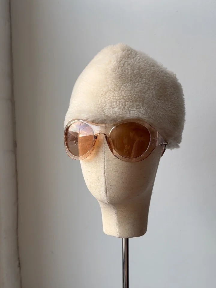 The long stretch of winter begins ☁️ enjoying inspiration from the city, grey or colorful. This long stretch from January to March makes me in the mood for something ridiculous 🪶  spring soon &hellip;