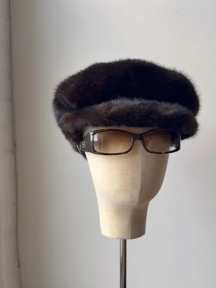 HATS HATS HATS 🎩No more boring winter outfits ok babes 🤝 all of these hats are available online just for you 🫶