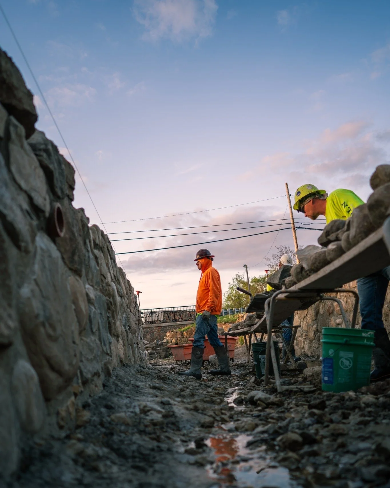 Historical restoration and reconstruction of original WPA stone masonry using the original stones! Amazing work FCI Construction @fci.construction City of Huntington, IN - Government @city_of_huntington_in 

#workwithyourhands #outsidework #getoutsid