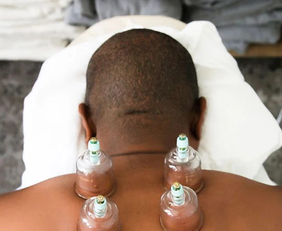 How Cupping Works Using suction to create negative pressure on connective tissue and muscles, cupping increases circulation and loosens stiff muscles. Massage puts positive pressure on your body, yet massage paired with cupping increases circulation throughout. 
