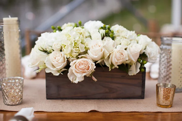 wedding decor consignment