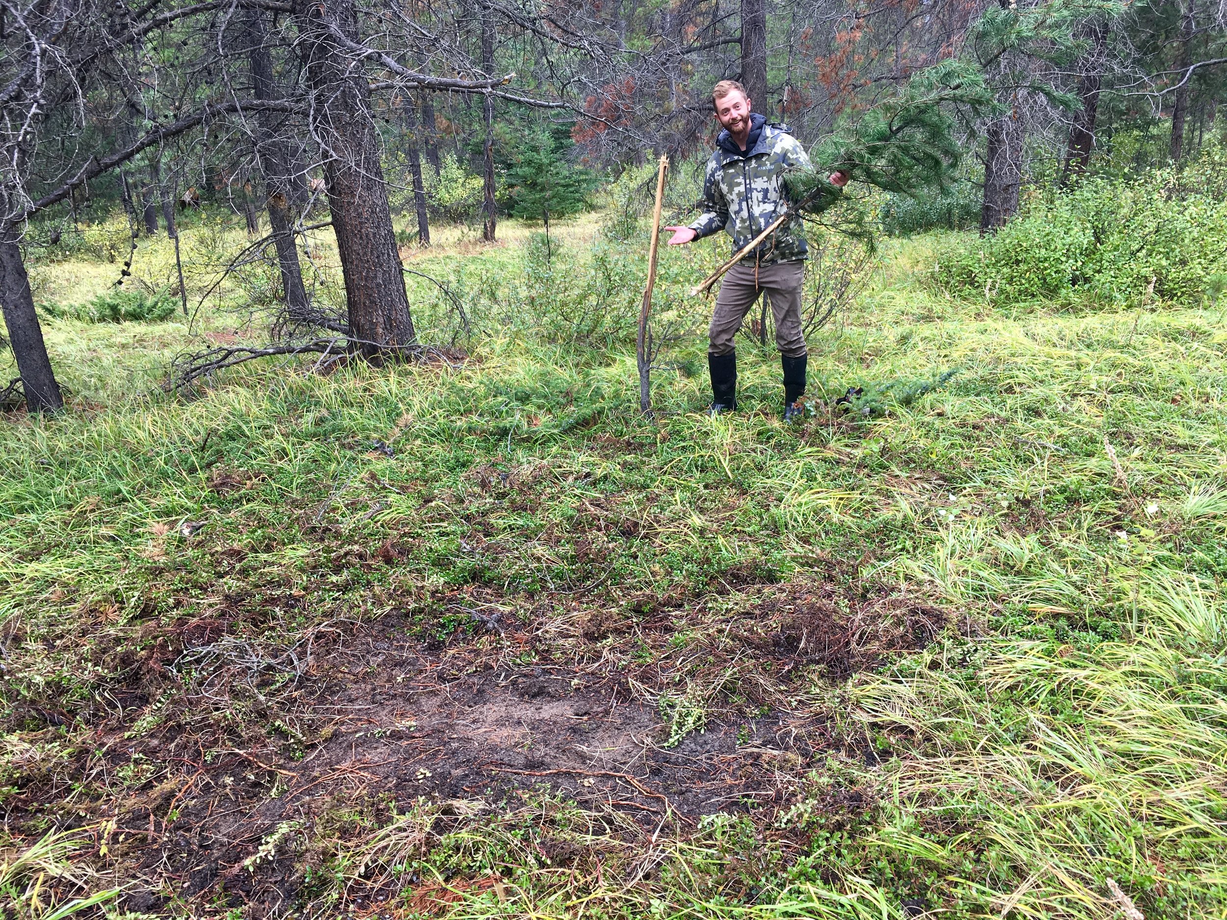 LUKE FILMING ELK RUT WITH MARK.jpeg