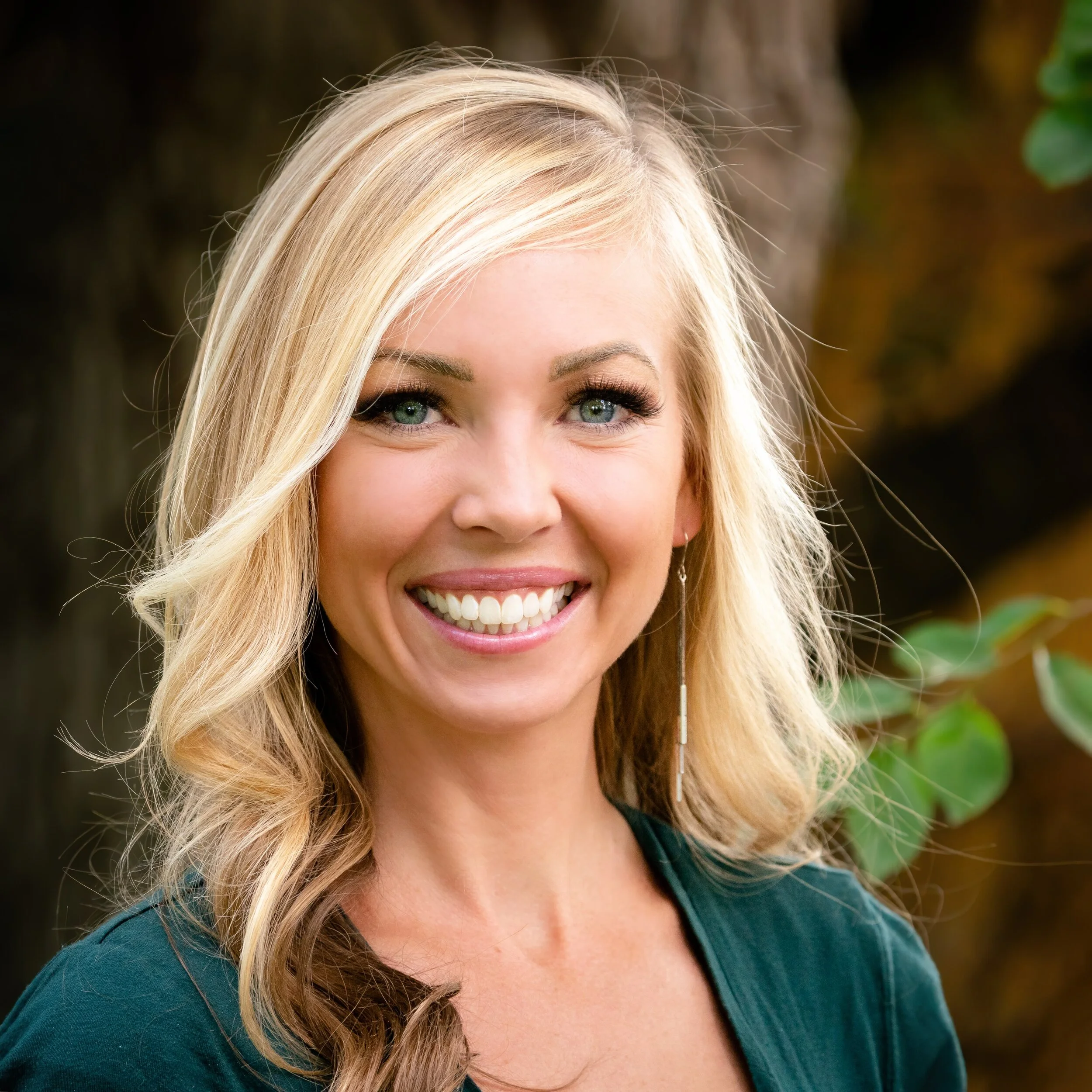 Best Birds of IG owner Lydia Ripplinger - Season 4 - Episode 21