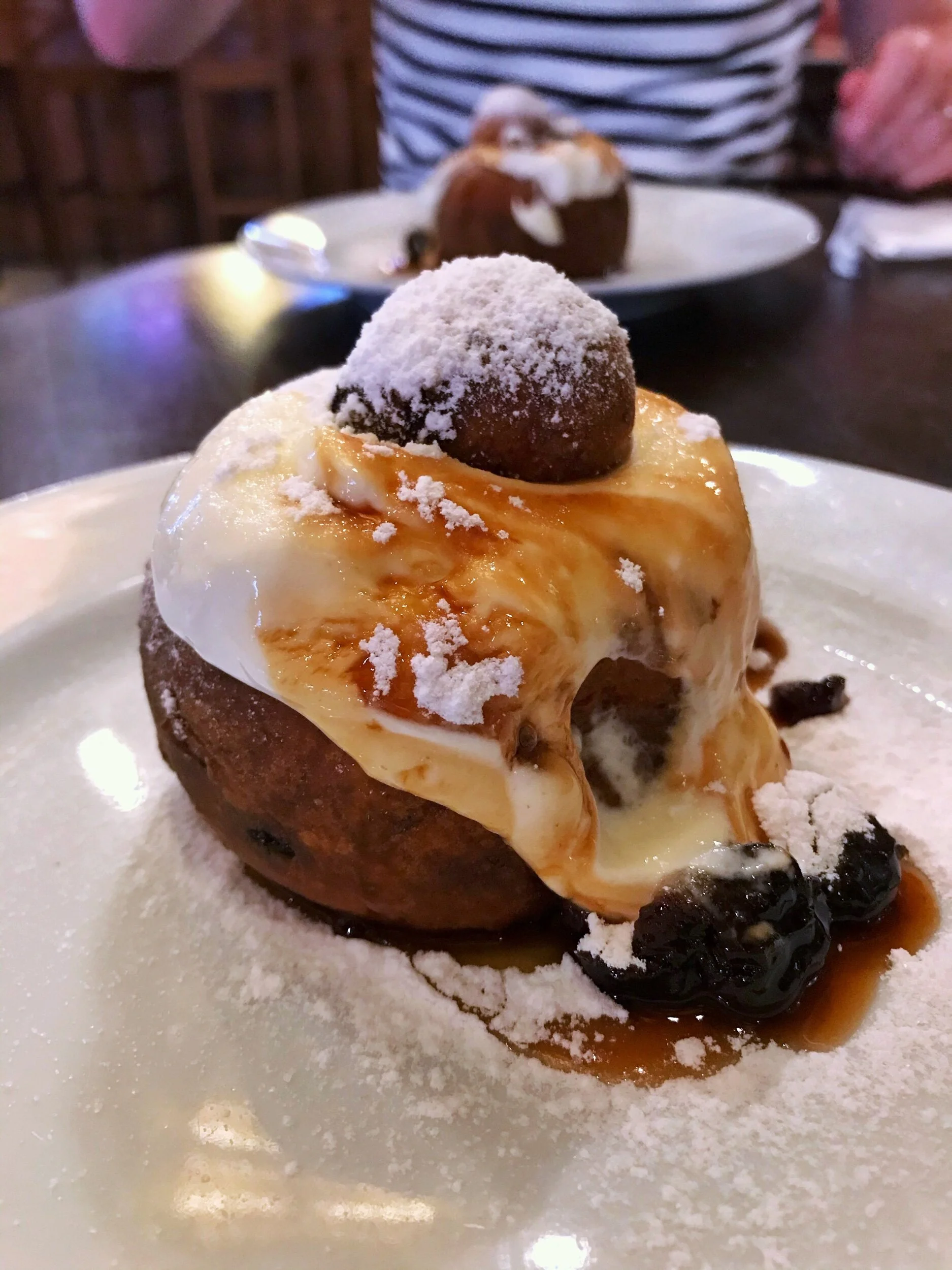 Romanian papanași (donut)