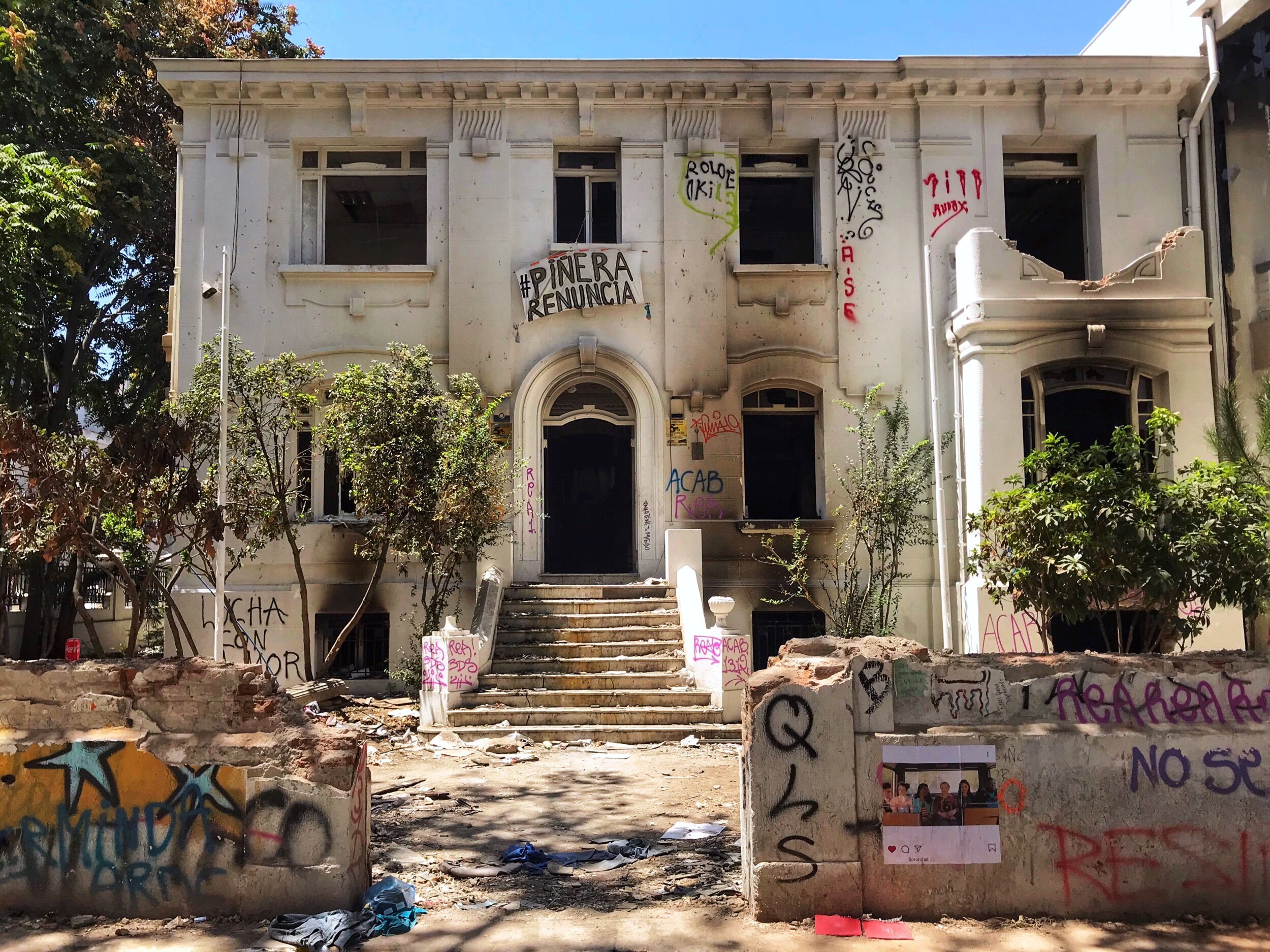 Santiago is a war zone