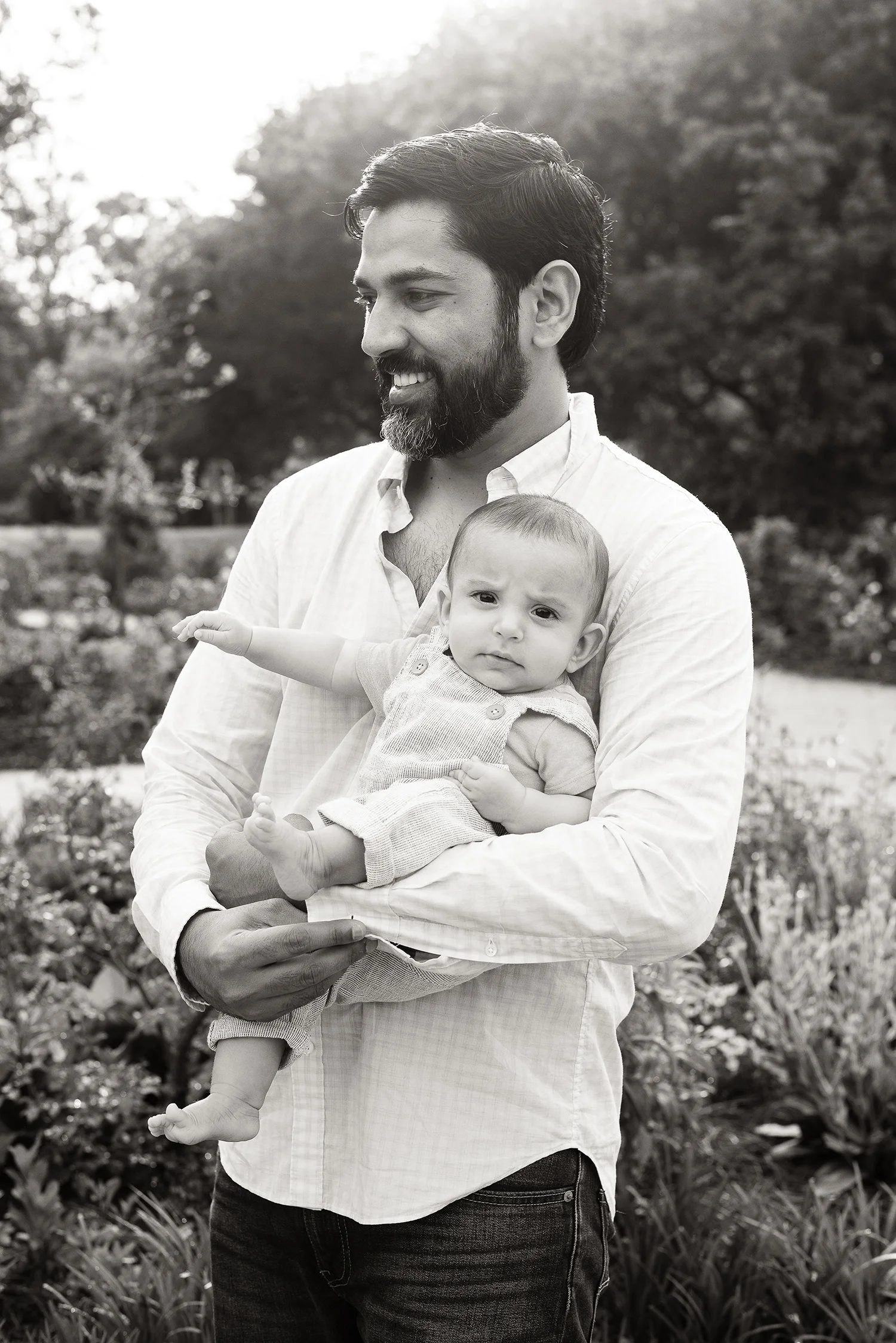Family portrait in Hampton Park by Reese Moore Photography