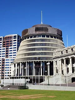 240px-Beehive,_Wellington,_New_Zealand.jpg