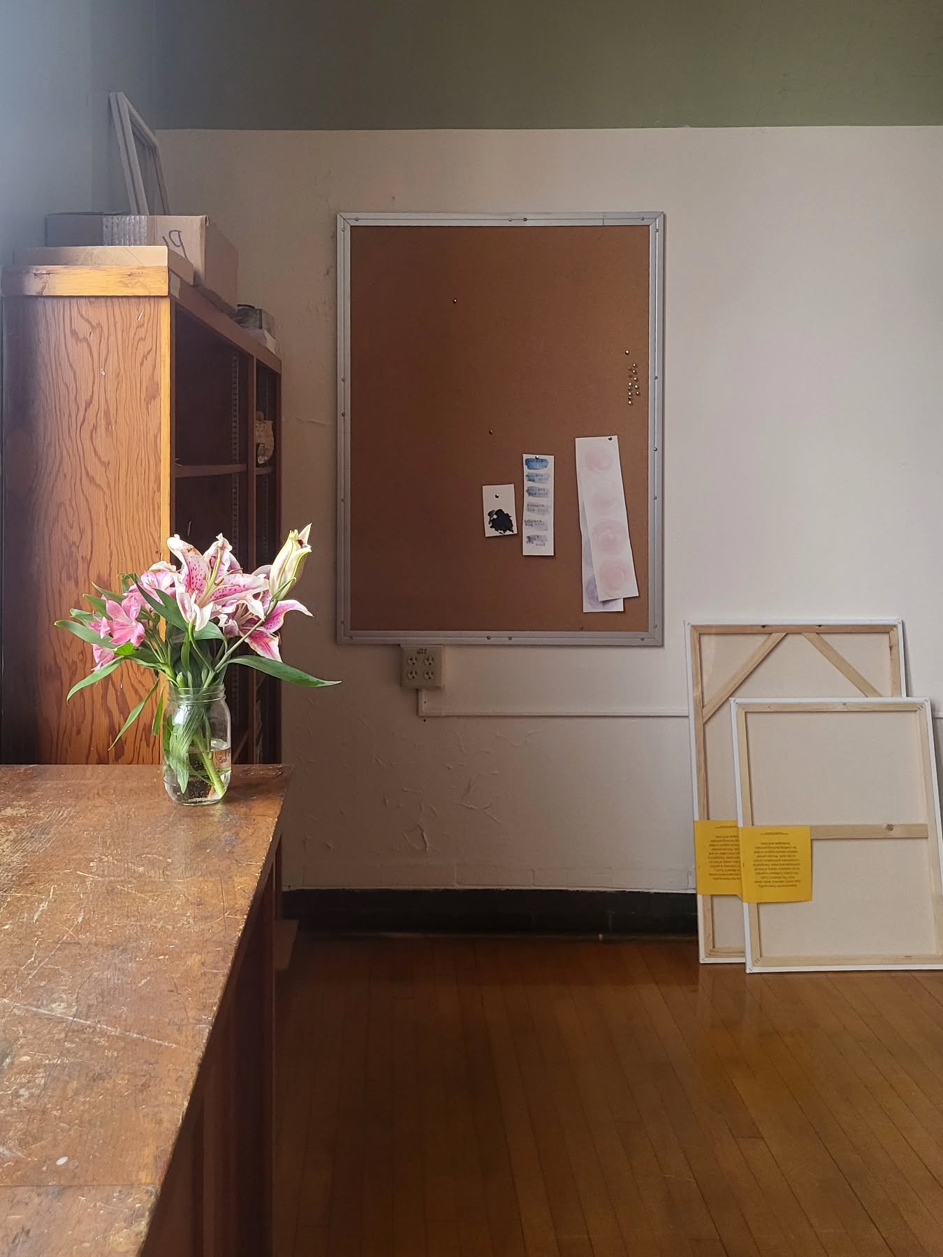 Some fun announcements will be dropping later today! 🌸🌸 
Including a collab with @misteraubs for the QC community. 
Stay tuned!👀