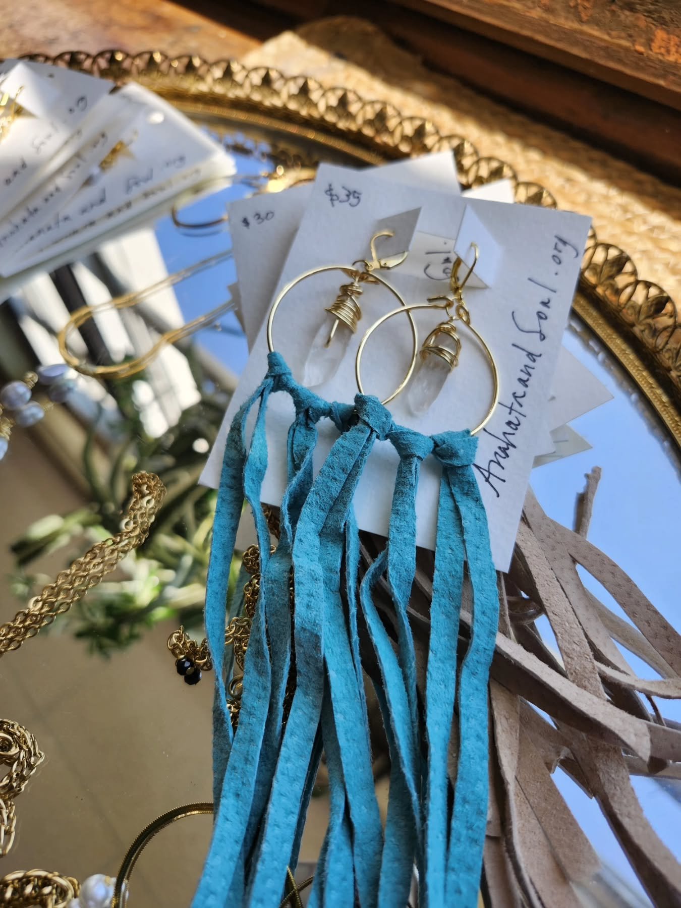 Come connect and shop tomorrow at @radicleeffect Holiday Bazaar market from 5-8pm! 🎄 Can't wait to share my latest work and shop all the other talented creators! 
More info in story! 💫