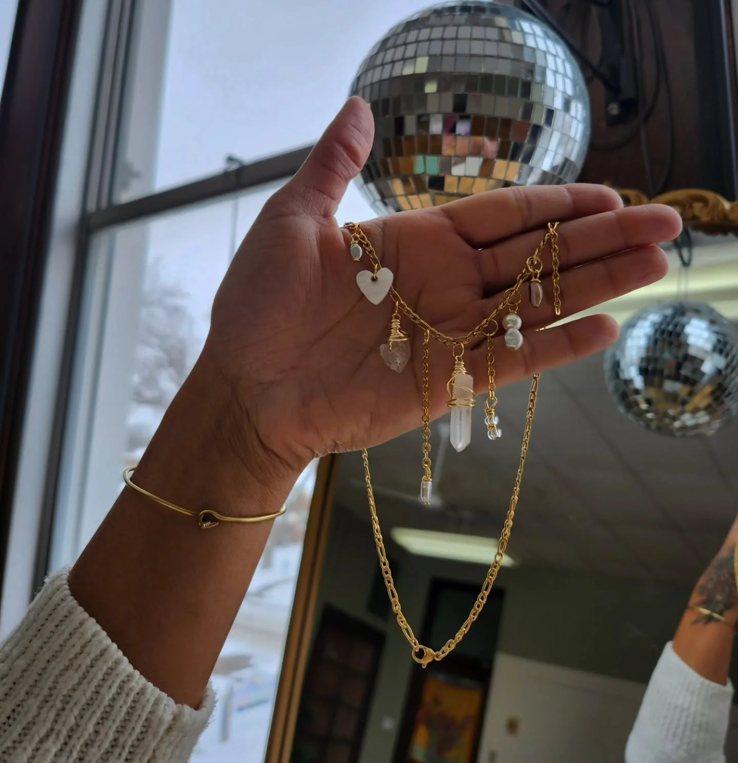 In love with some new pieces I finished up today for the Holiday Bazaar @radicleeffect , this is my first market back since my surgery in October, cant wait to see you all! 
  The market is today and tomorrow, ( I will only be there today) from 5-8pm