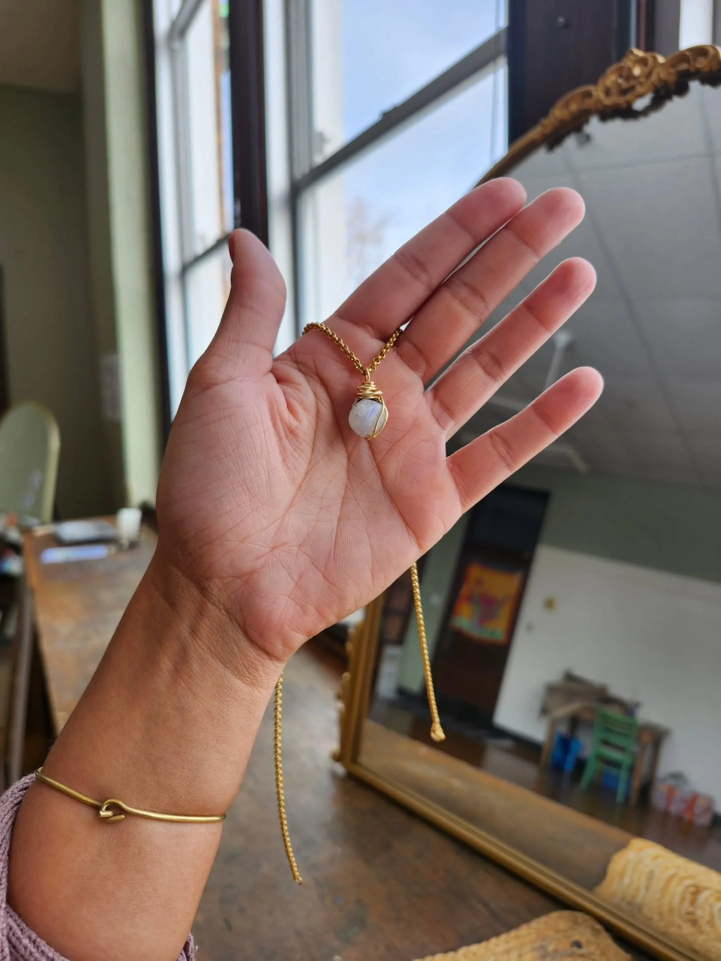 Moonstone babes are coming soon 🤍
They will be available tomorrow during my Open Studio from 12-2, and next weekend at the ✨️CREATIVE PULSE✨️ Art fair at Champs. 🦋
Bringing some silver back too, cant wait to share the whole drop with you guys!