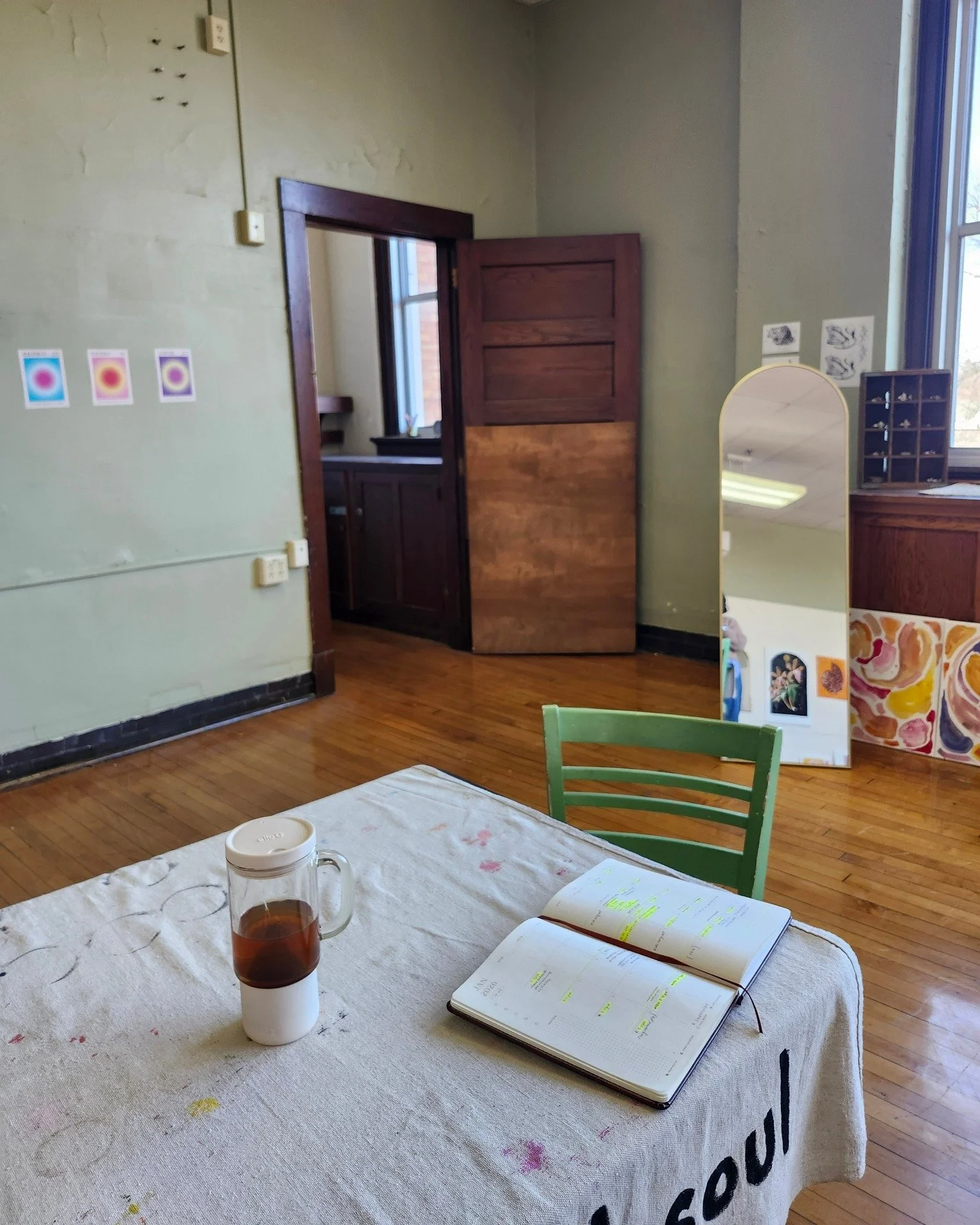 We are a few weeks away from our Creative Harvest Social! @misteraubs 
  Our mission for this collab was to create an opportunity for the creative community to connect, share art and spoken word, and experience a night filled with networking, inspira