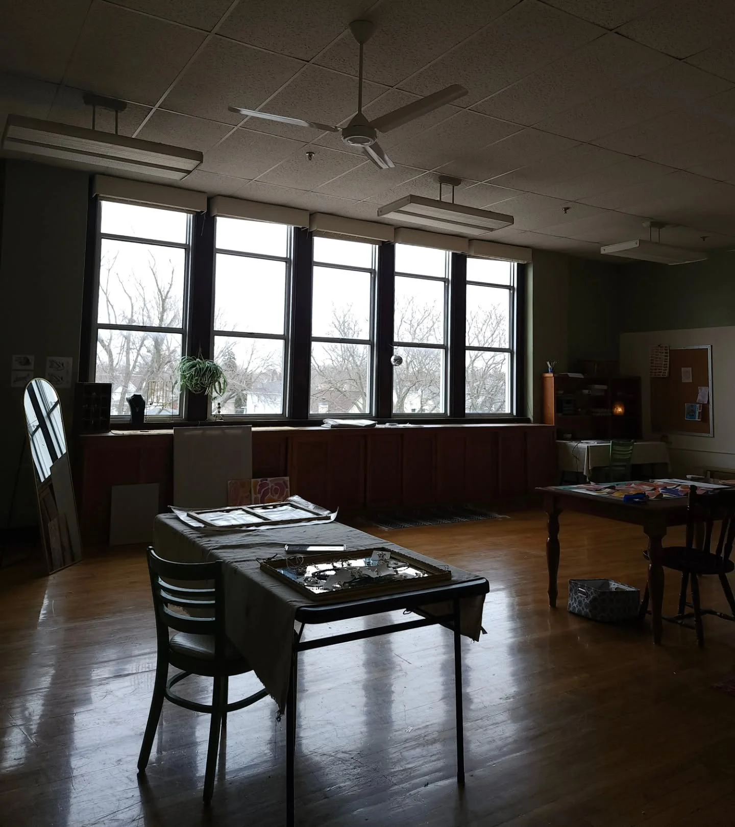 Giving the studio a deep clean today ✨️ I miss the green trees outside my windows.