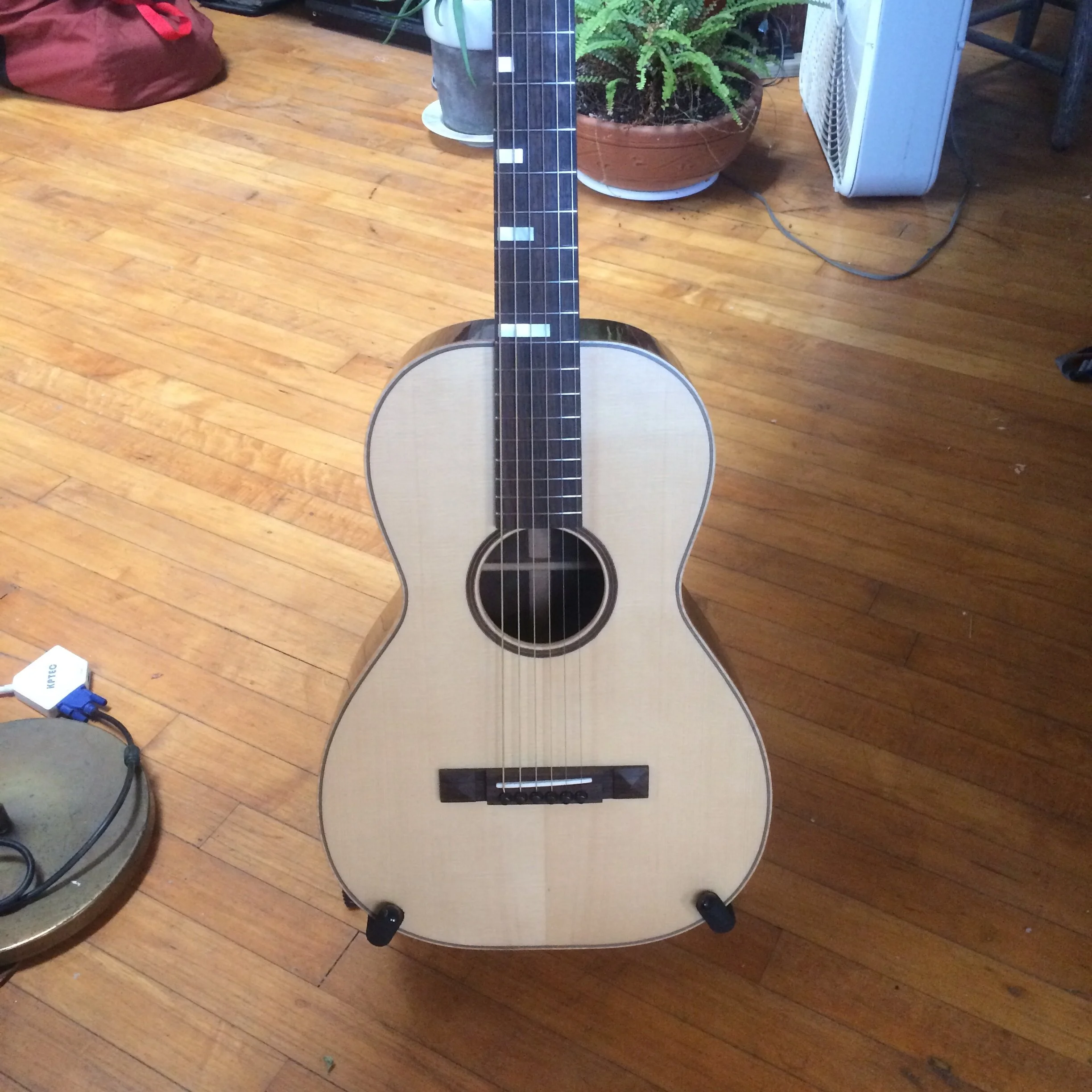 martin style size 0 custom acoustic guitar with pyramid bridge