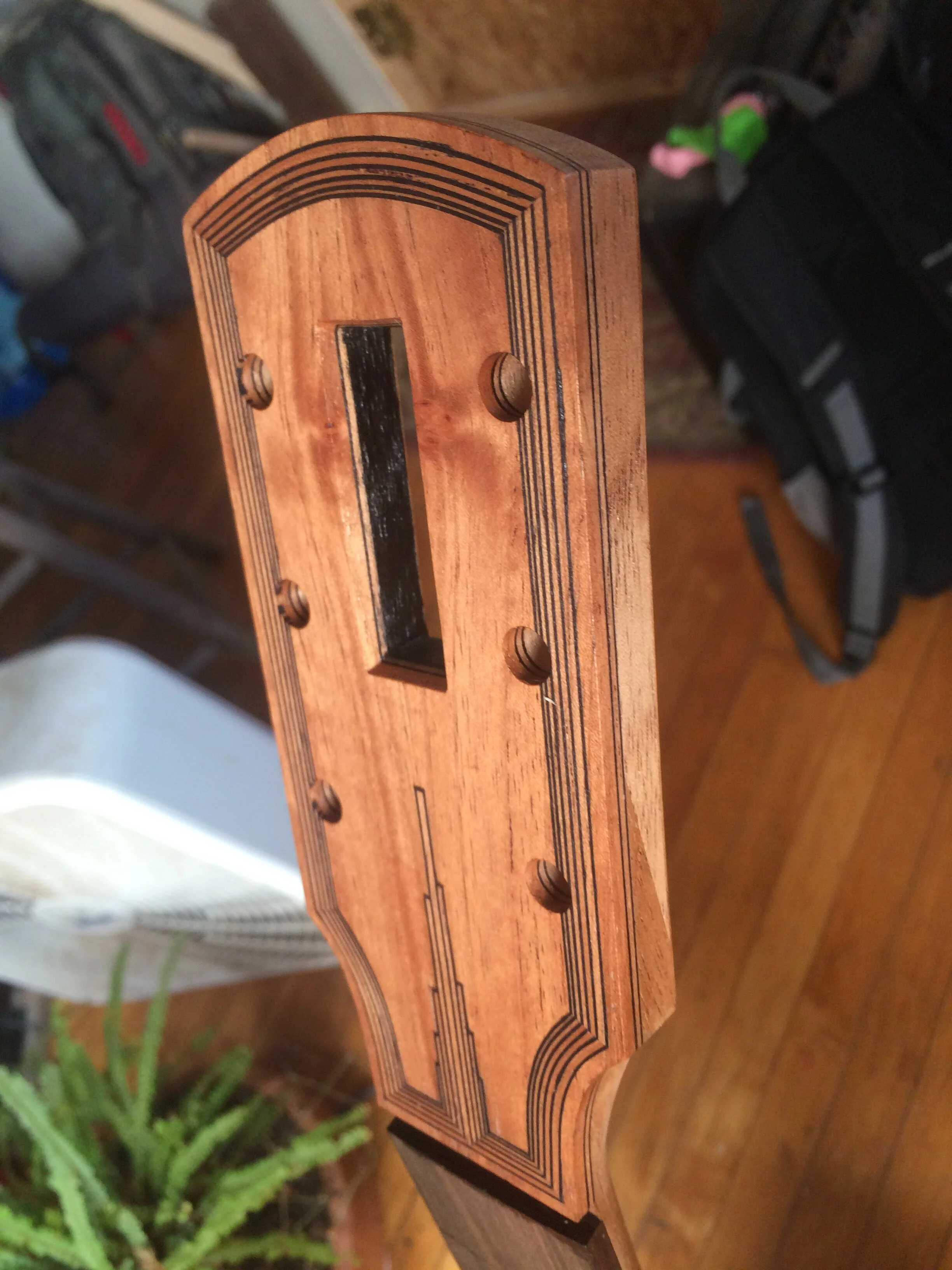 Acoustic guitar headstock