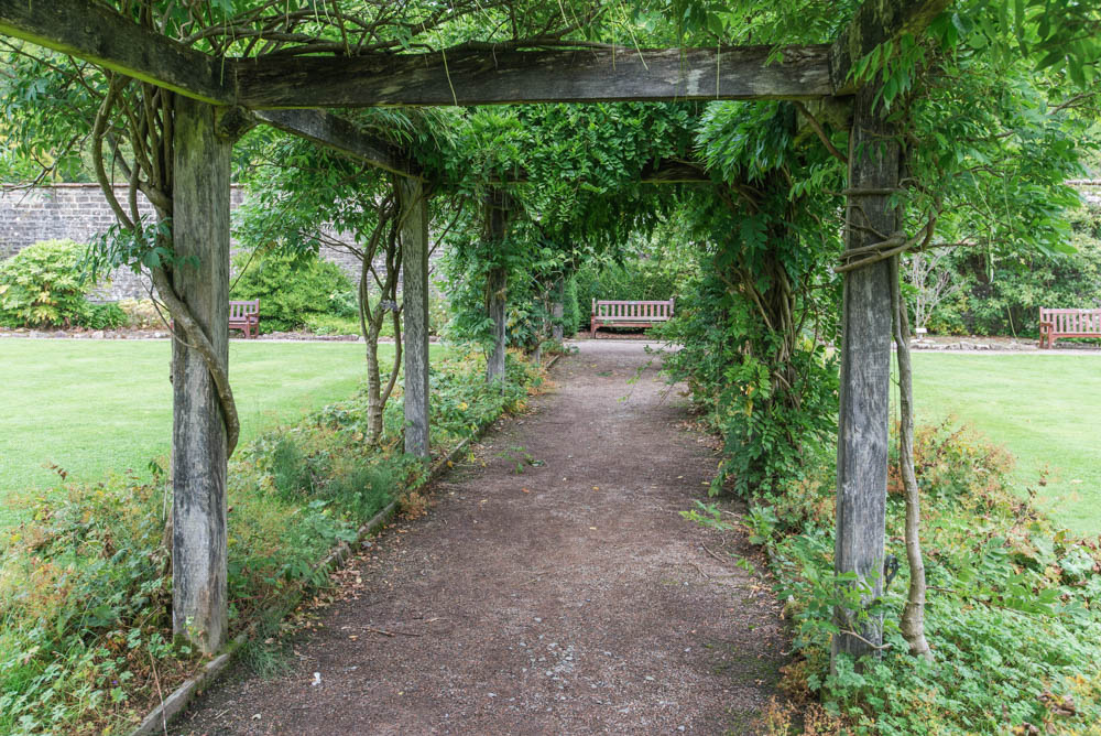 Walled-Garden-Balloch-Castle-Country-Park-3271.jpg