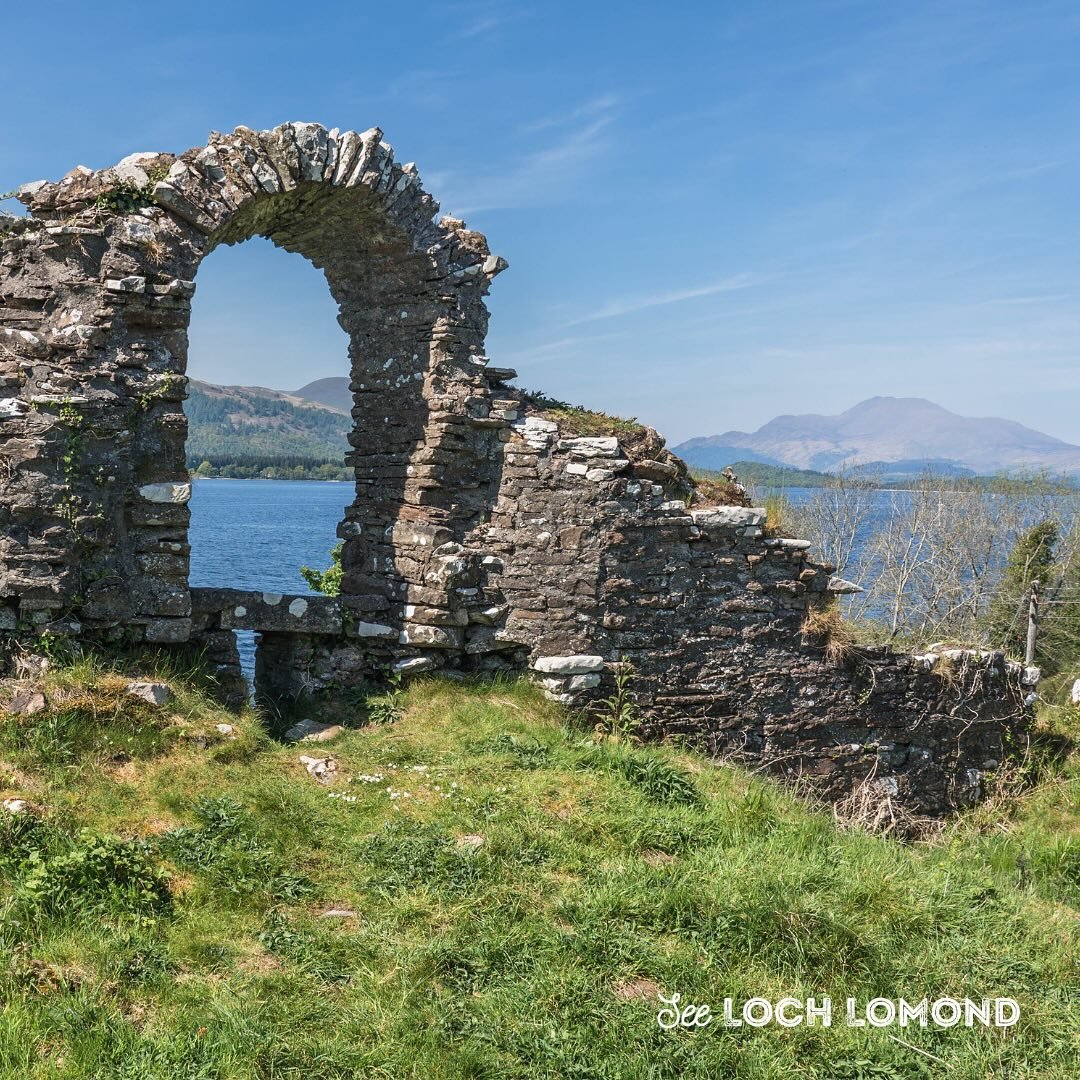 The largest island on Loch Lomond, Inchmurrin is only accessible by boat but offers walking trails, wildlife, and the ruins of Lennox Castle. A great summer escape with a feeling of real seclusion.
#seelochlomond #lochlomondislands #inchmurrin #getaw