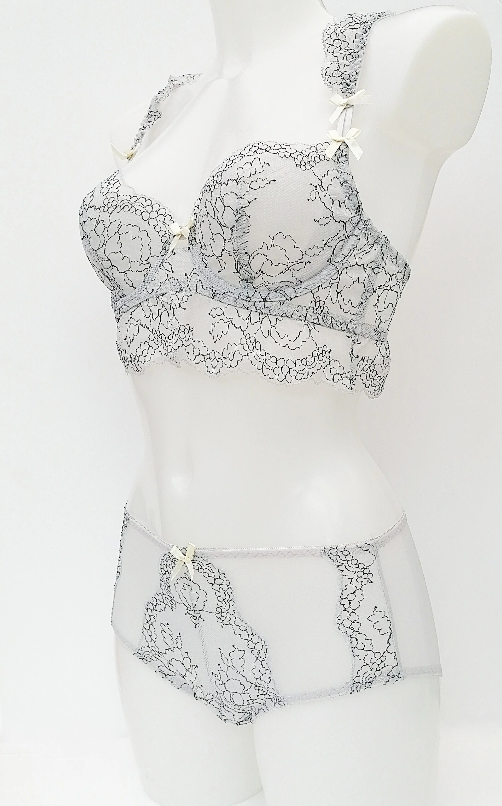 Amanda full cup underwear bra