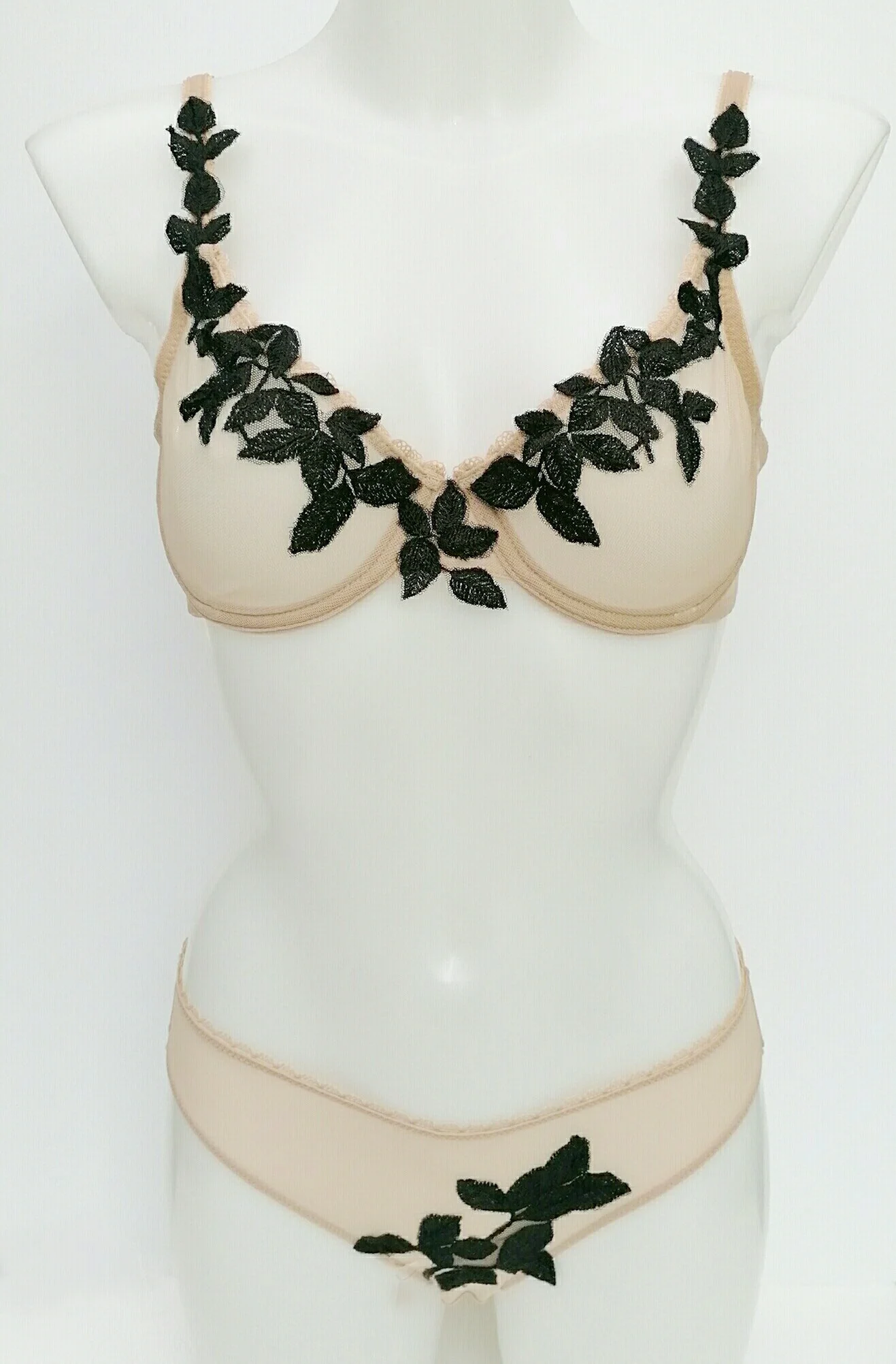LIllie bra