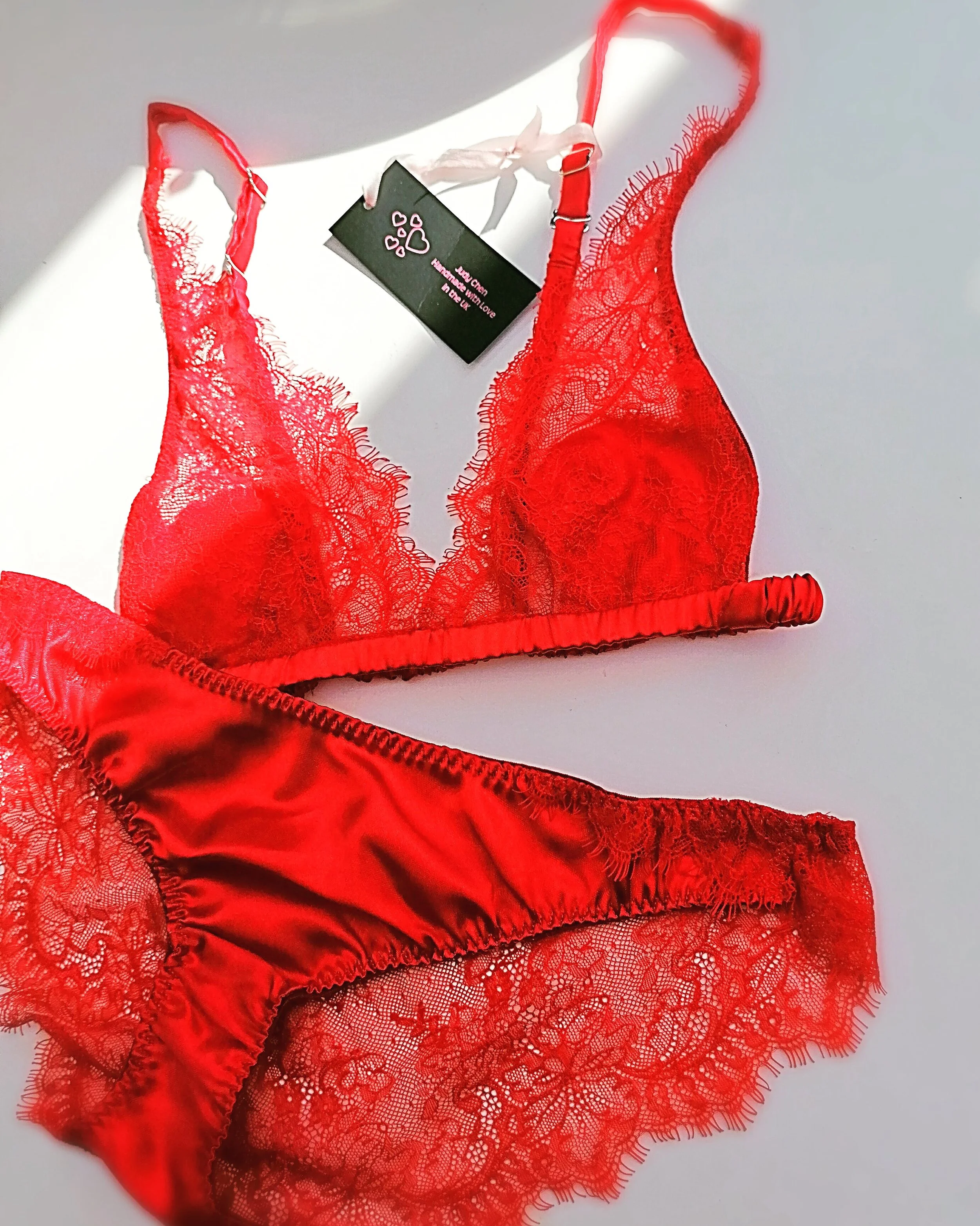 Silk red lace bra .jpeg