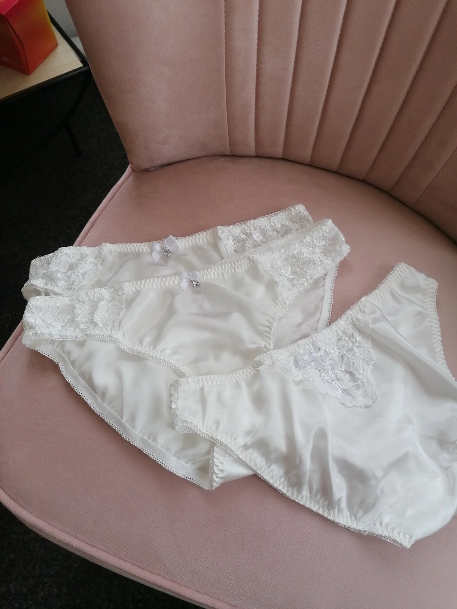 white lace bralette .jpeg