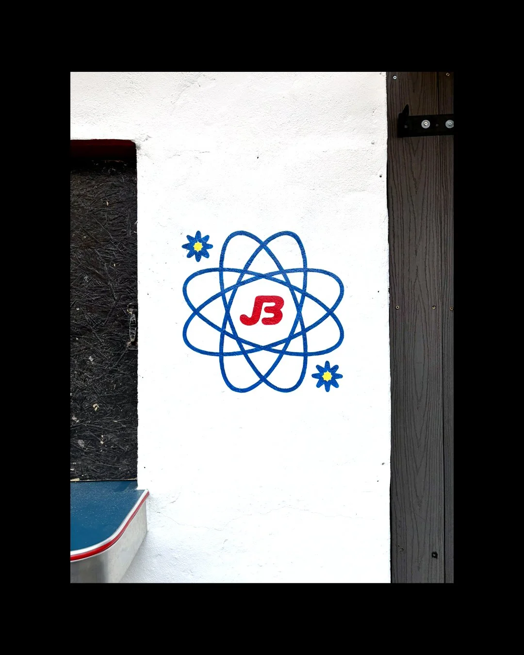 JupiterBurger_Posts4.jpg