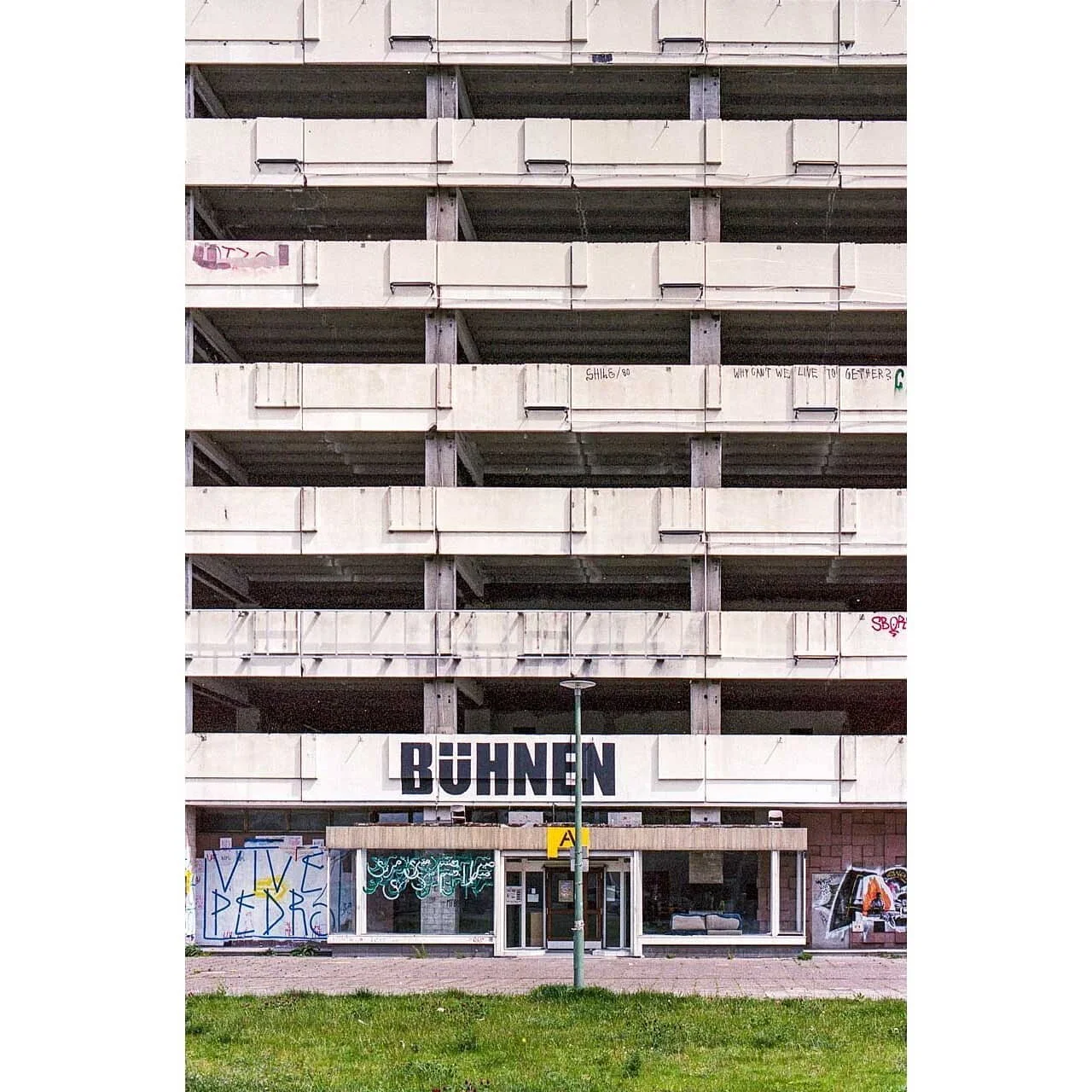 _
_
_
_
_
_
_
_
#icu_architecture #jj_architecture #creative_architecture #arkiromantix #tv_architectural #archimasters #excellent_structure #arquitecturamx #diagonal_symmetry #FilmIsNotDead #filmphoto #kodak #thecreative #ishootfilm #keepfilmalive #