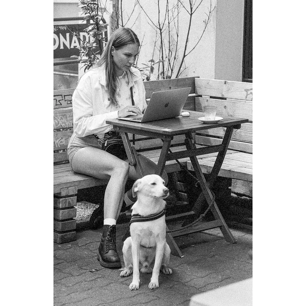 _
_
_
_
_
_
_
_
_
_
_
_
_
_
_
_
#streetphotography #streetphoto #allaboutstreet #cityphotography  #photojournalism #stayestray  #street_vision #blnspc #documentaryphotography  #fromstreetswithlove  #blackandwhitephoto #streetizm #storyofthestreet #ca