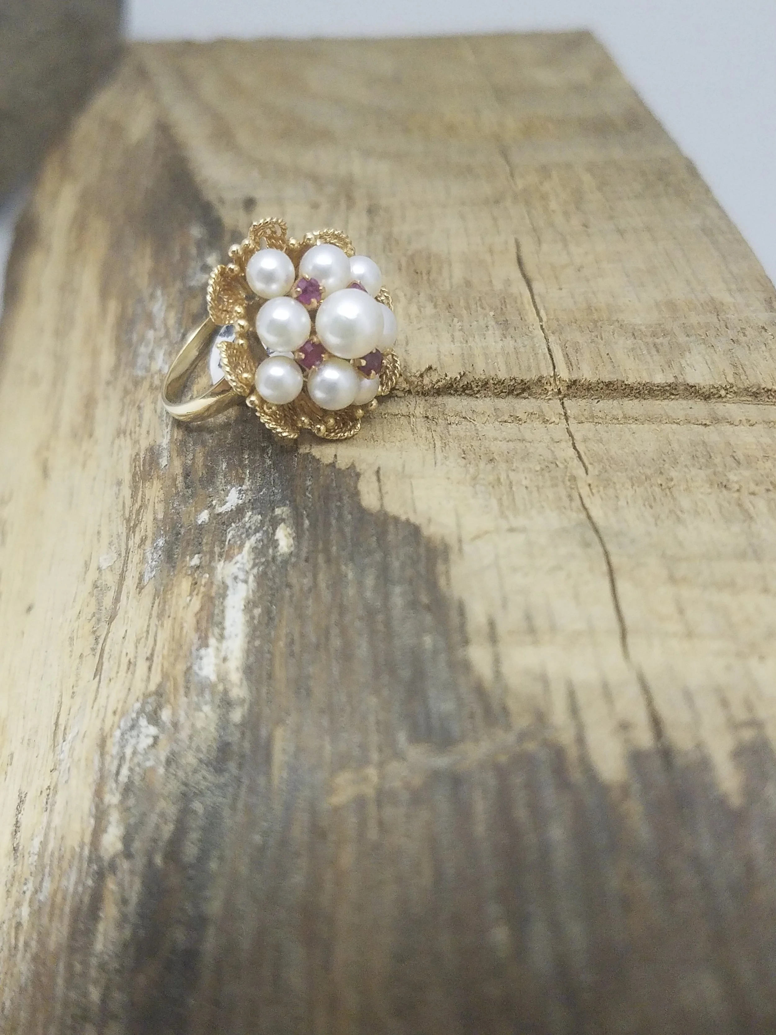 1940's 14K yellow gold pearl and ruby flower ring.