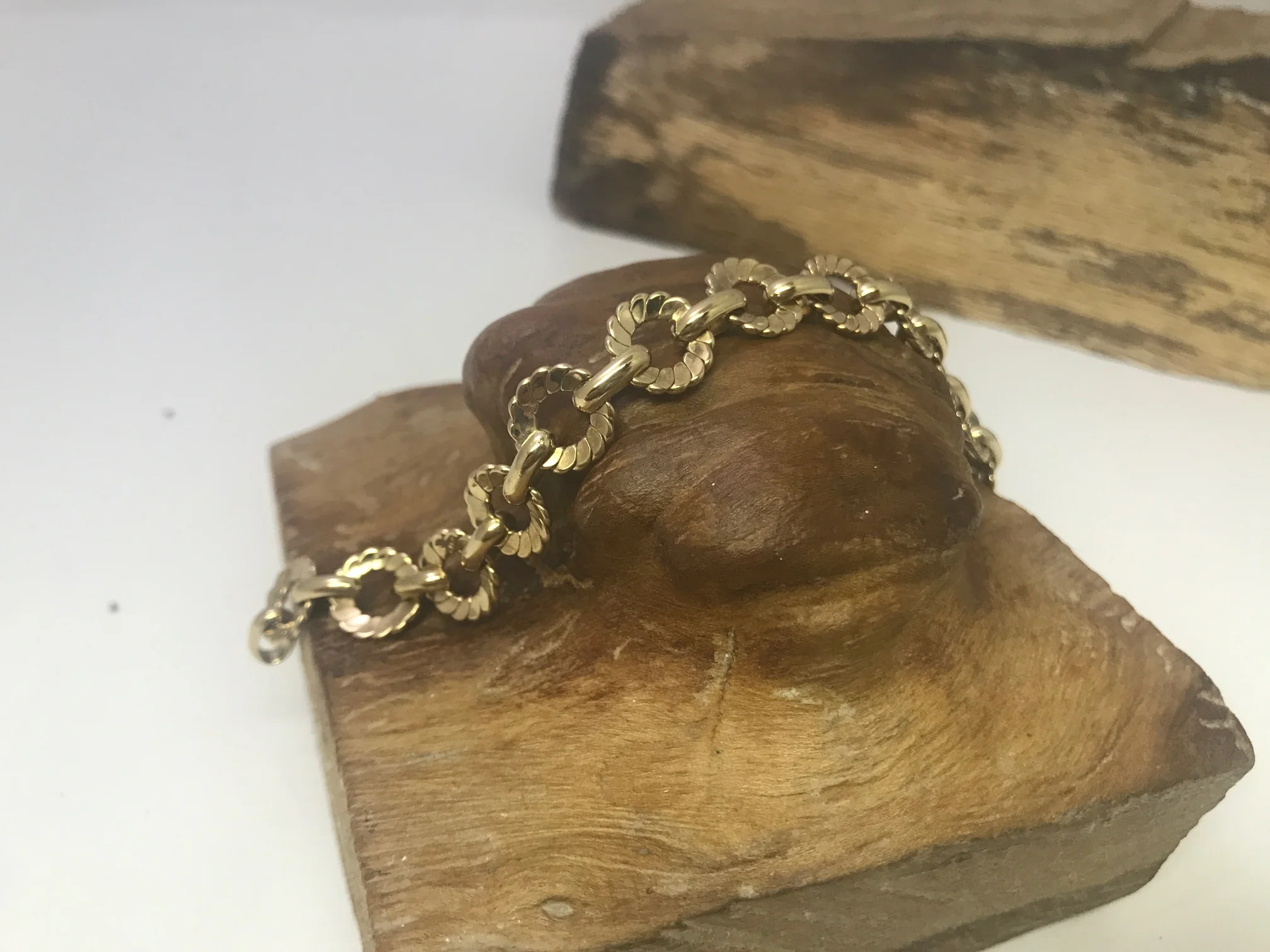 9K Irish Bracelet