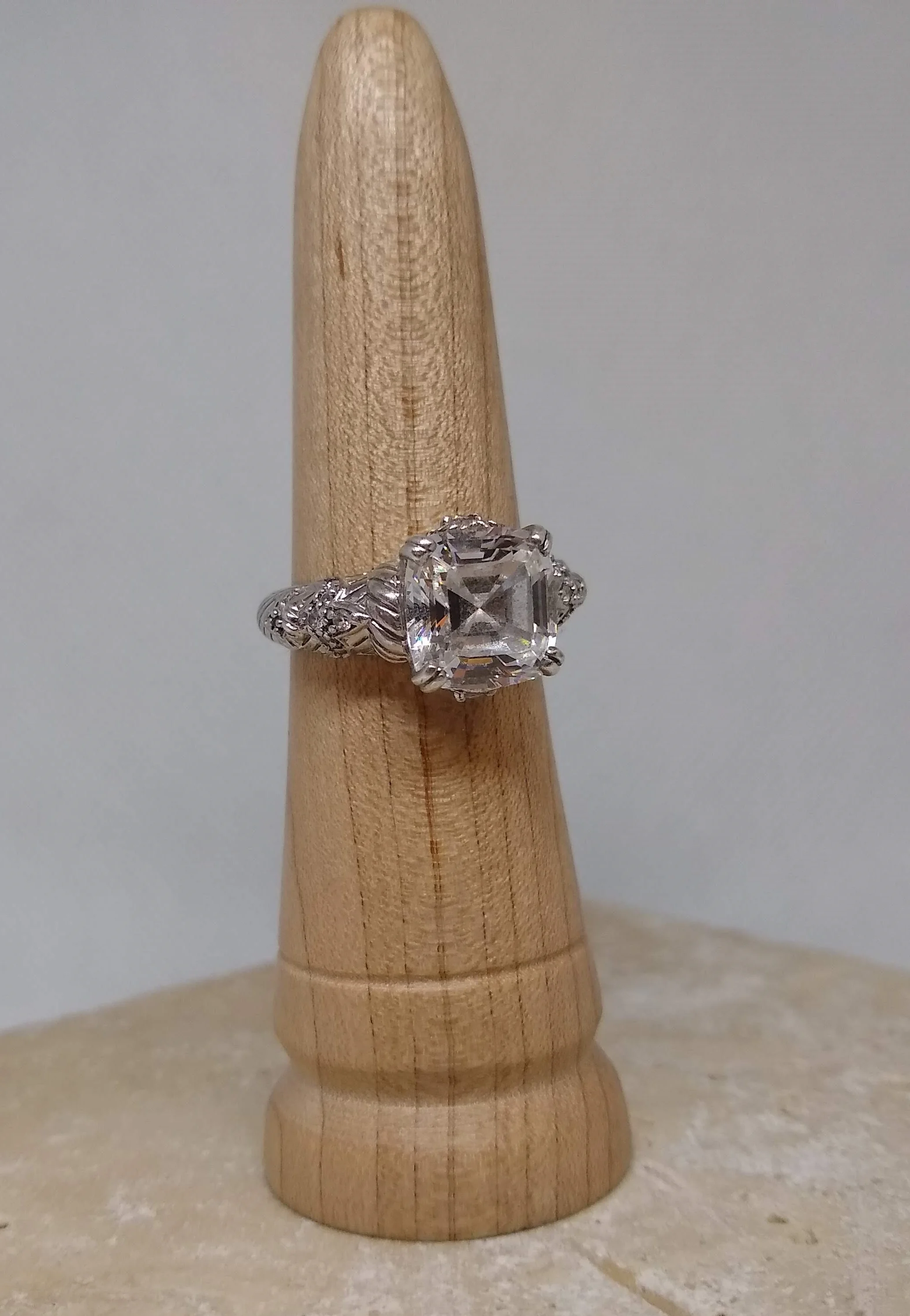 Judith Ripka 3ct Cubic Zirconia Sterling silver ring. Size 7